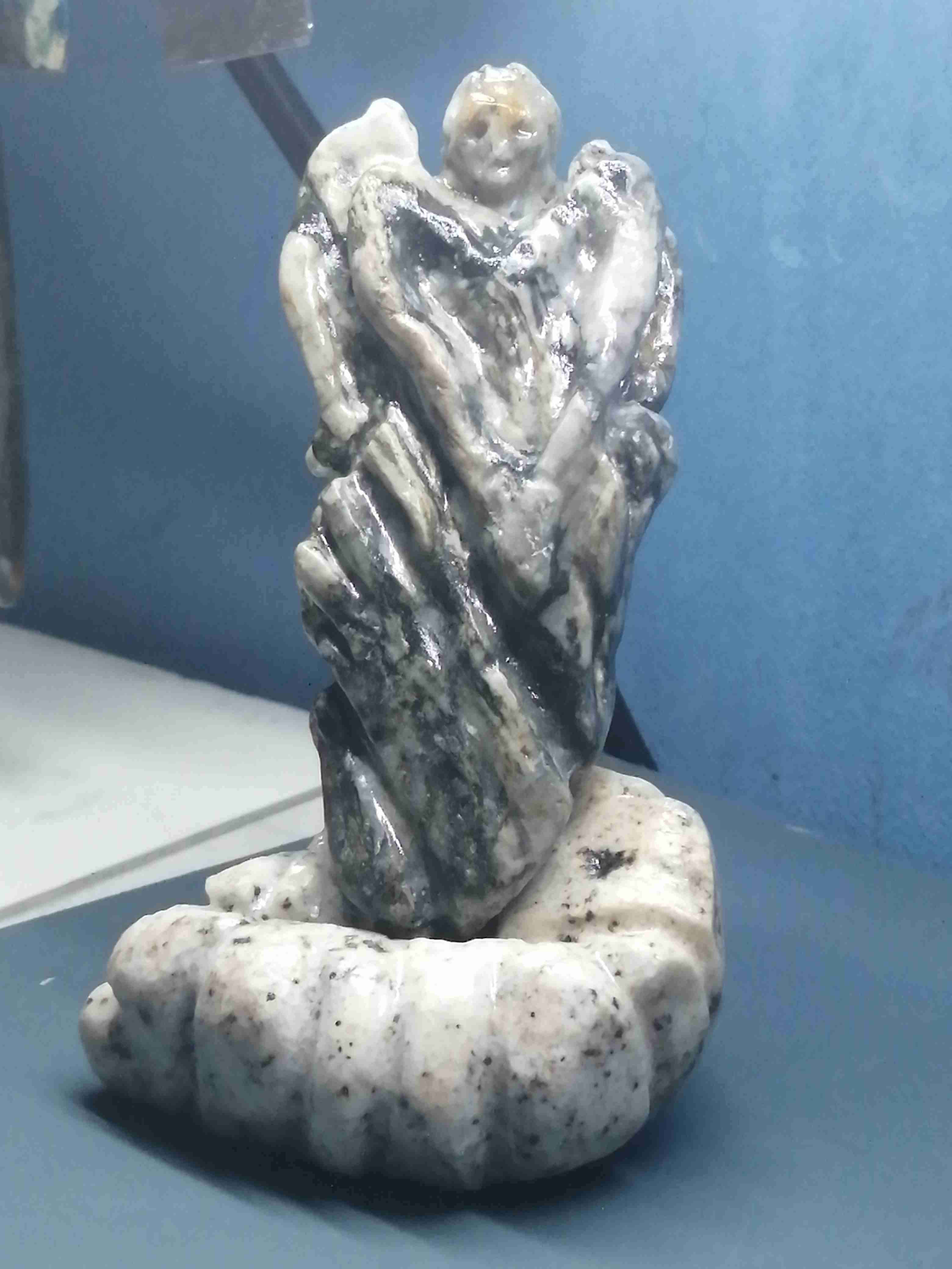 Escultura de piedra magallanica decoración. - miniatura 3