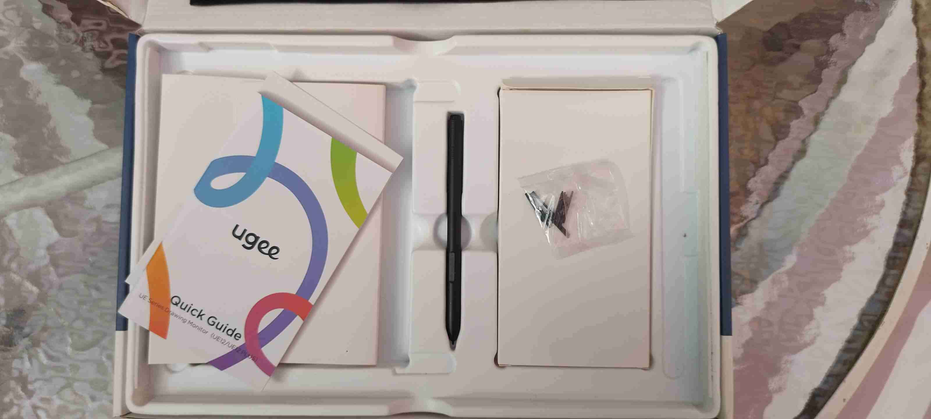 Tableta gráfica con pantalla Ugee UE12 Plus - miniatura 3