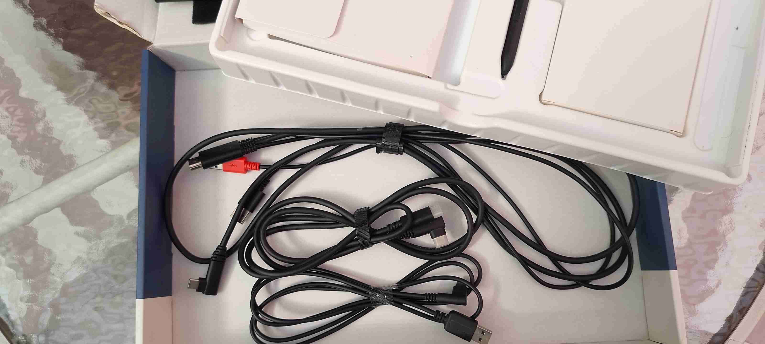 Tableta gráfica con pantalla Ugee UE12 Plus - miniatura 4