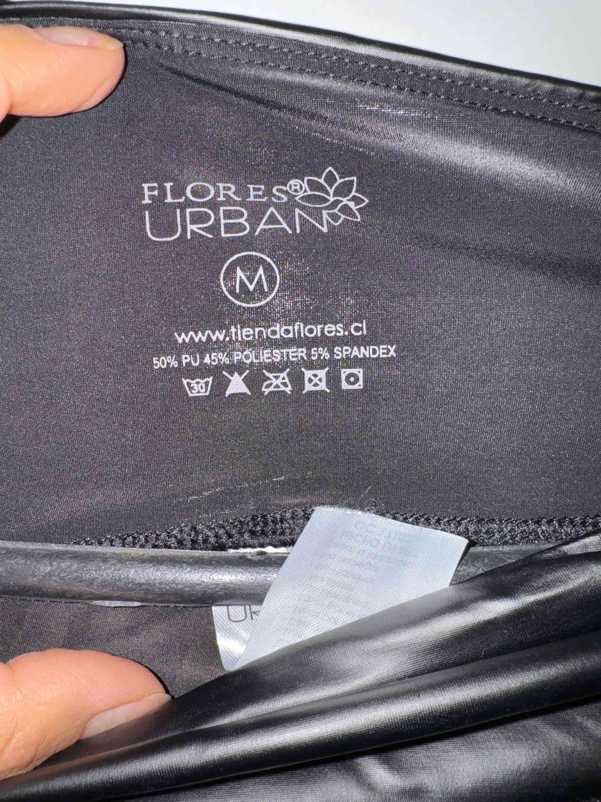 Shorts de cuero negro - miniatura 2