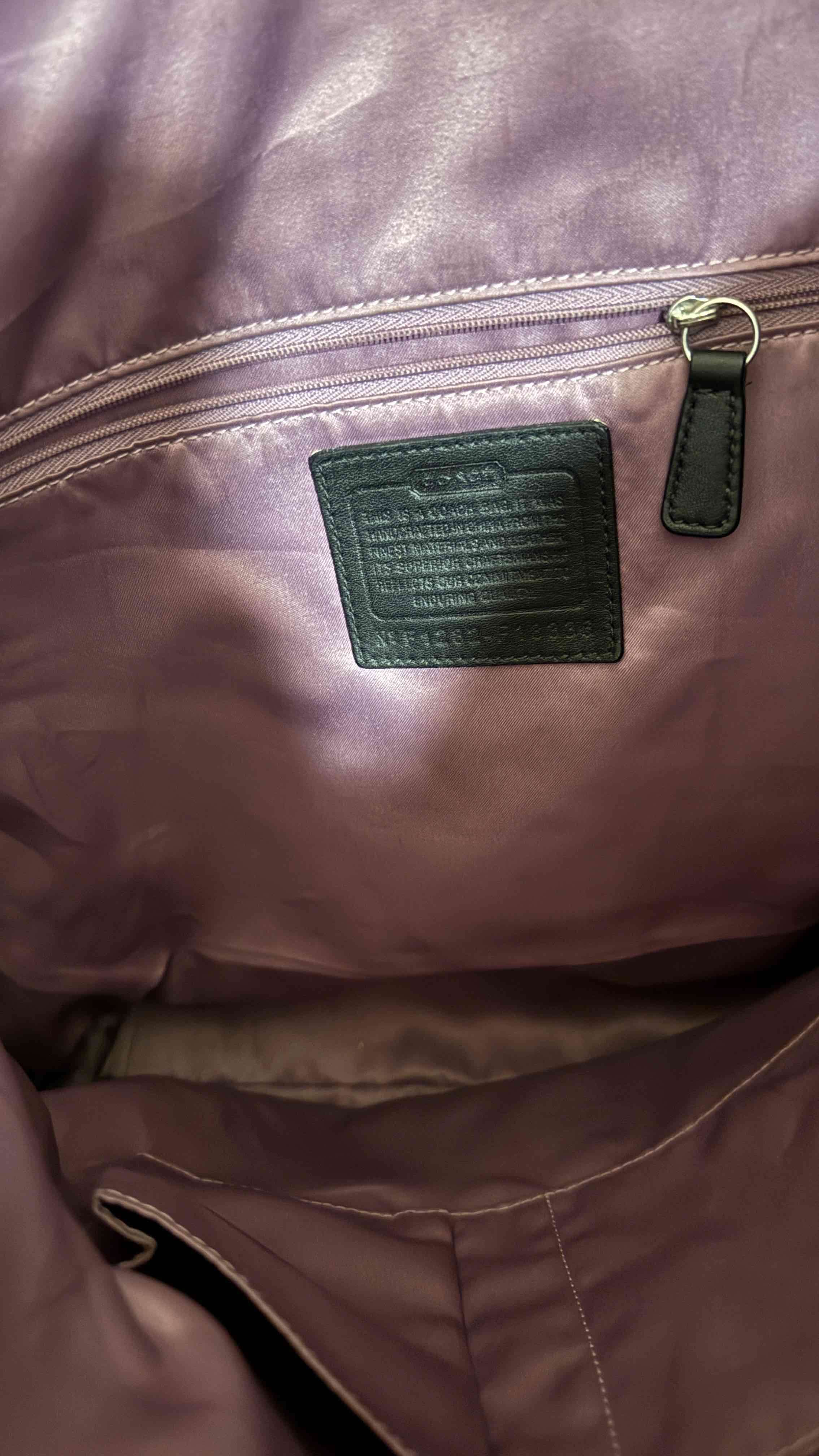 Bolso Coach original  negro grande de cuero - miniatura 4