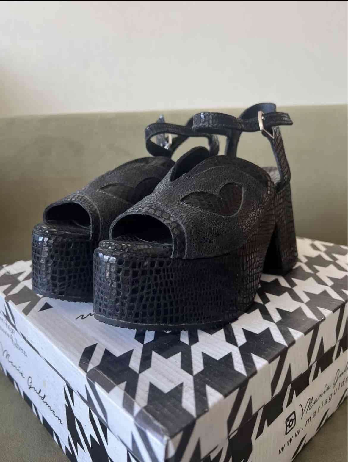 ZAPATOS  NEGROS 36 MARÍA GULDMAN - miniatura 2