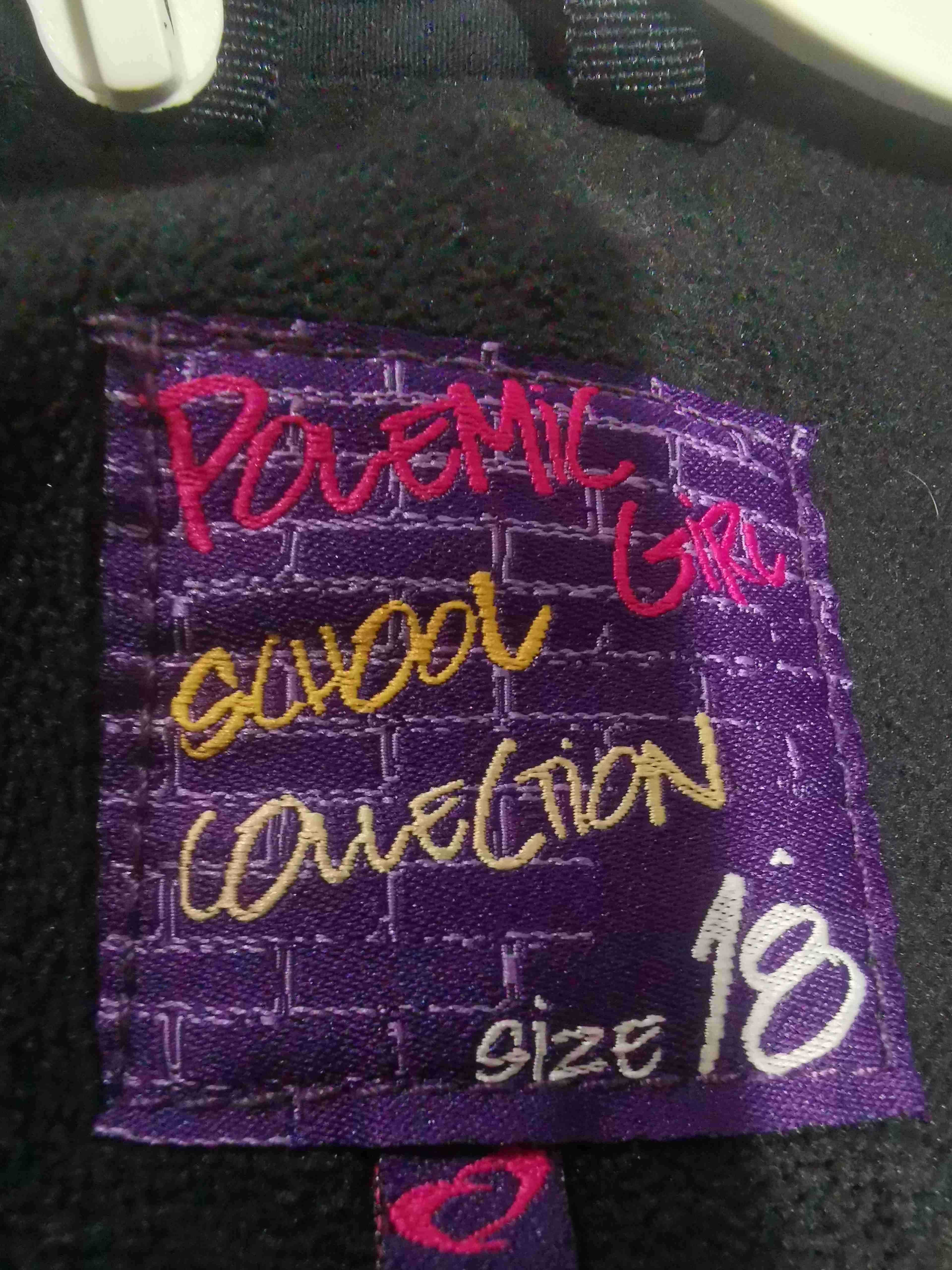 Chaqueta softshell negra con capucha - miniatura 2