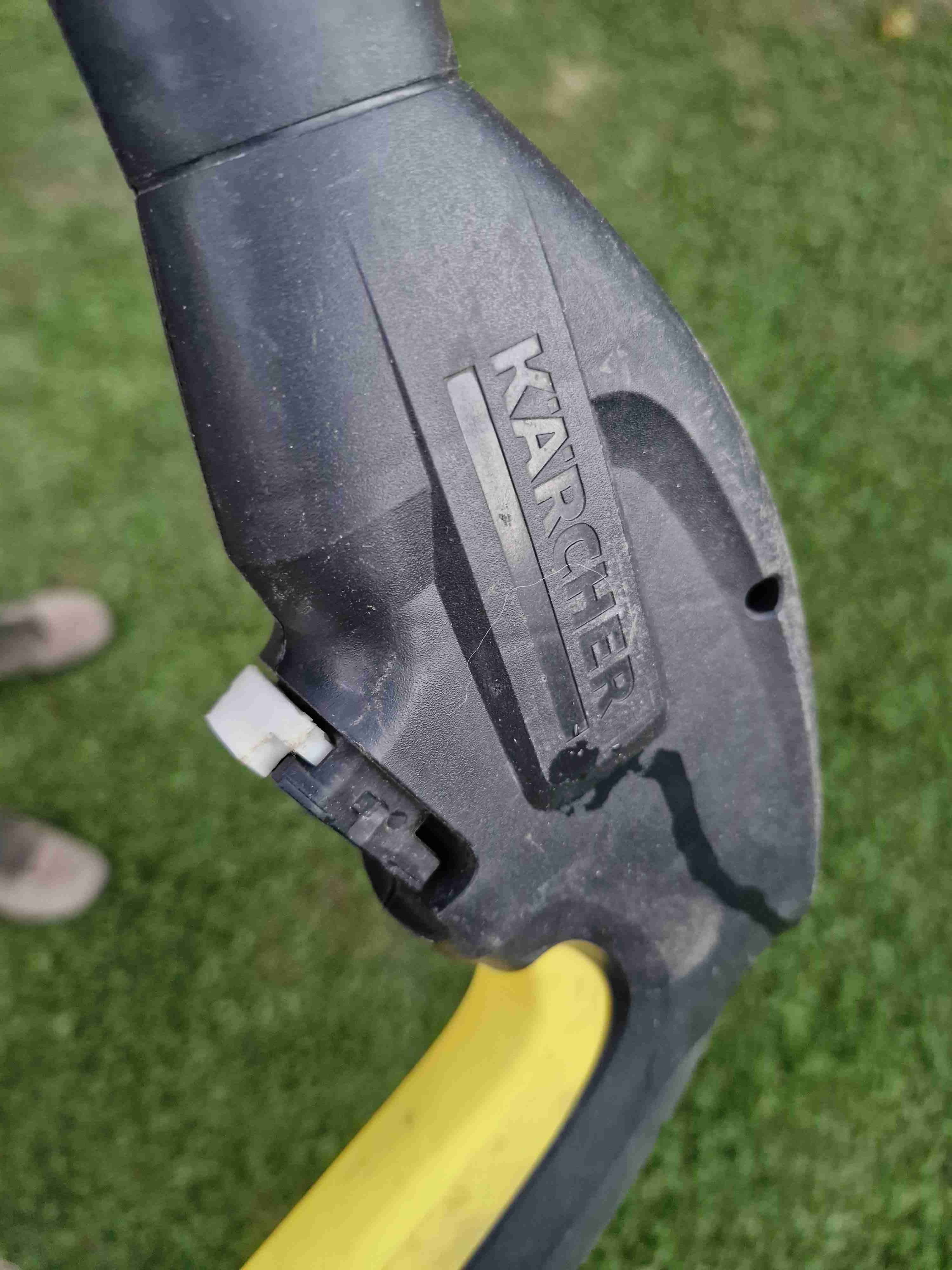 Hidrolavadora Kärcher con accesorios - miniatura 4