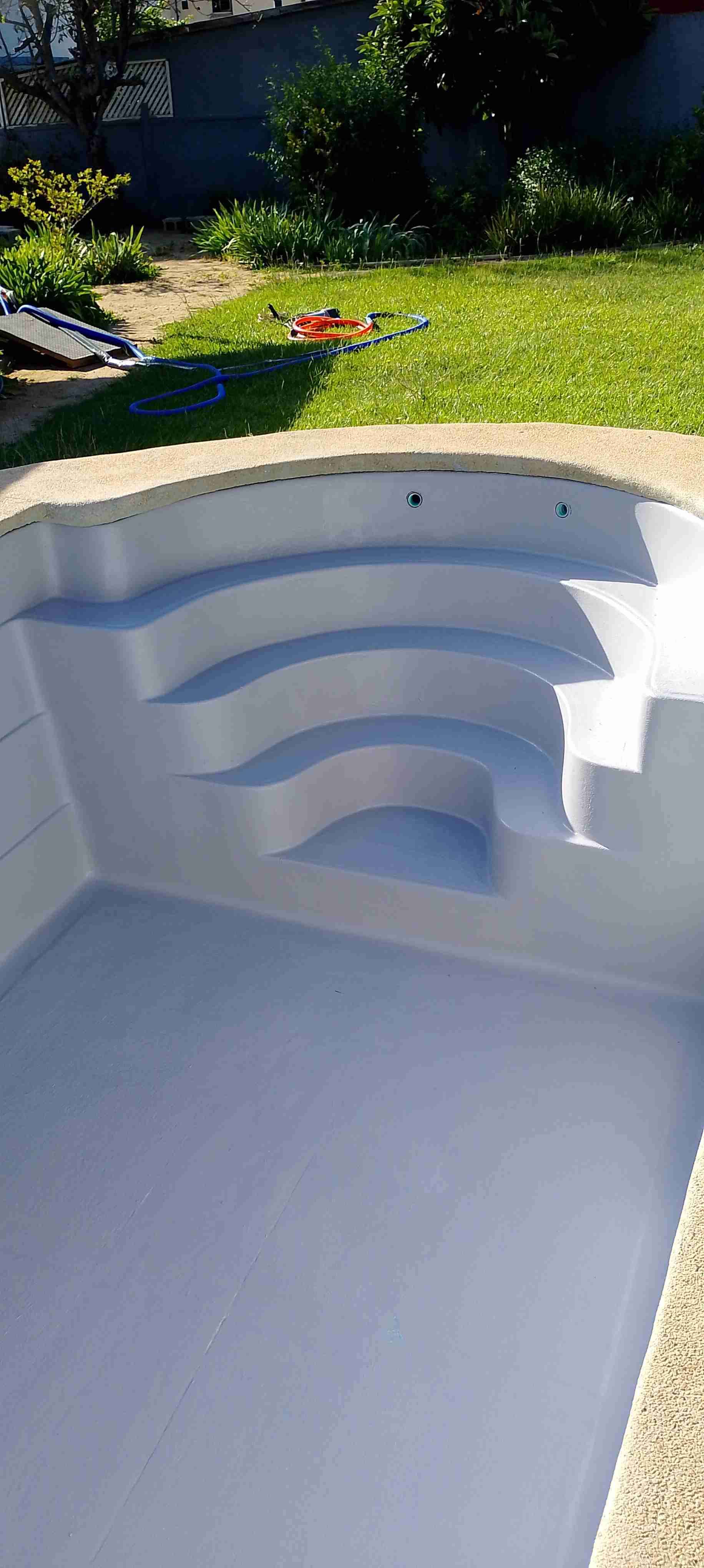 Reparaciones y pintura de piscinas - miniatura 3