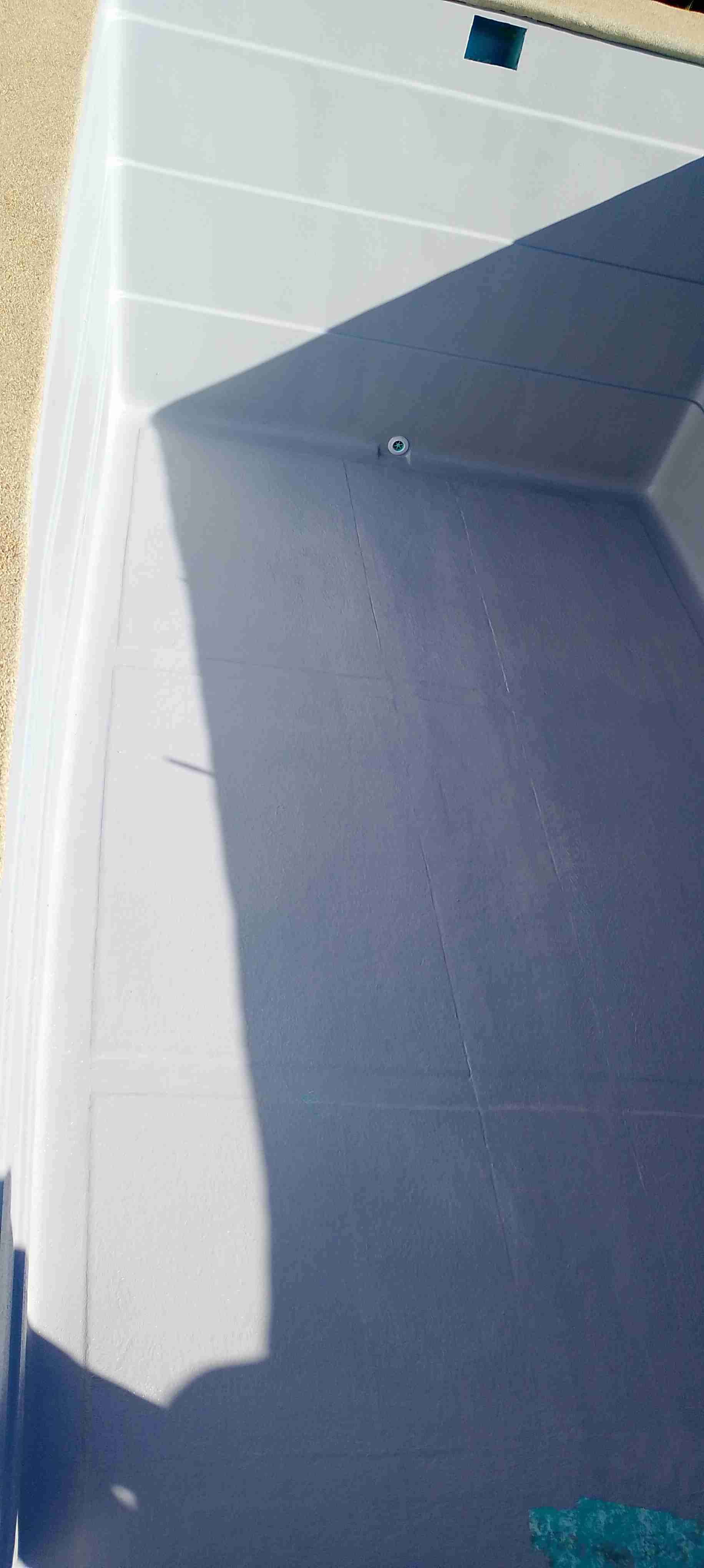 Reparaciones y pintura de piscinas - miniatura 4