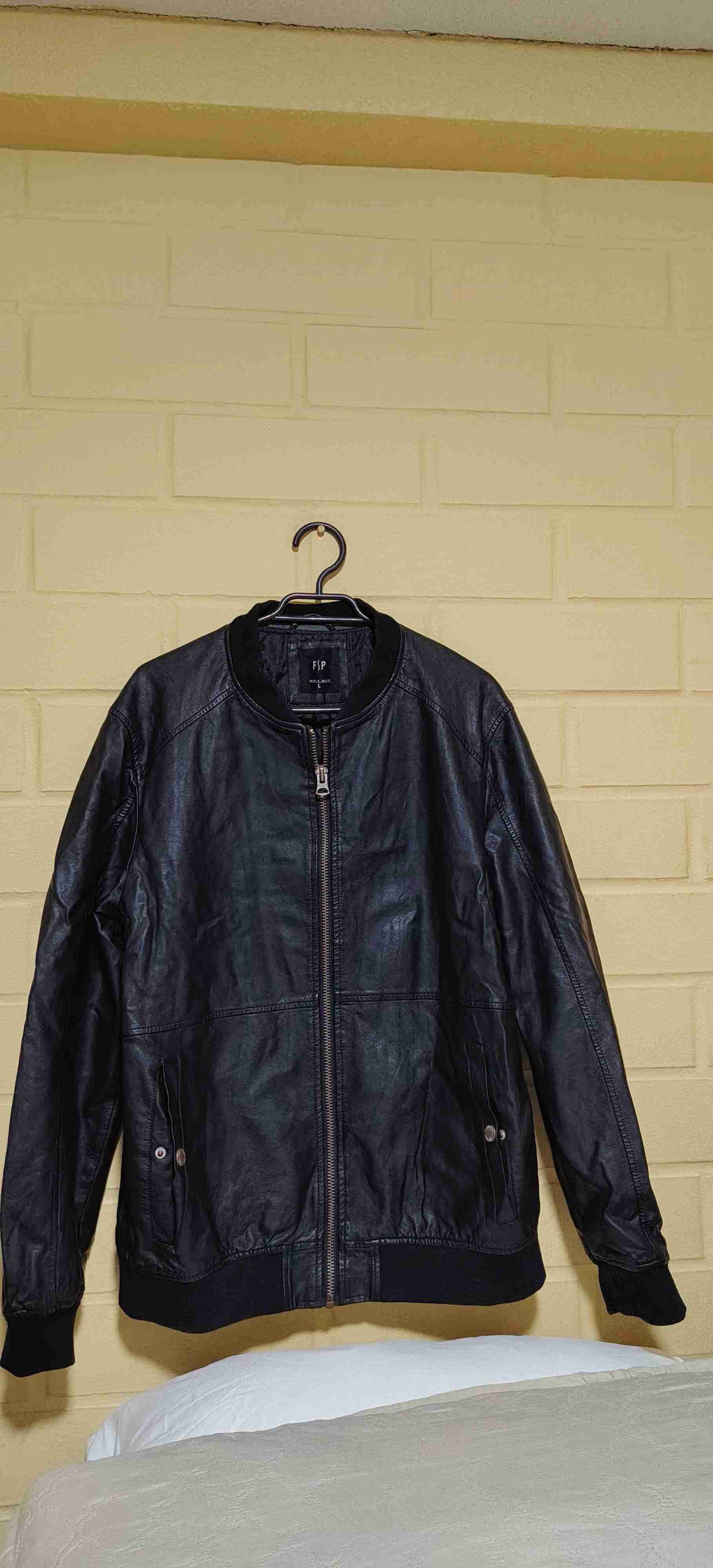 Chaqueta negra de cuero FSP - miniatura 3