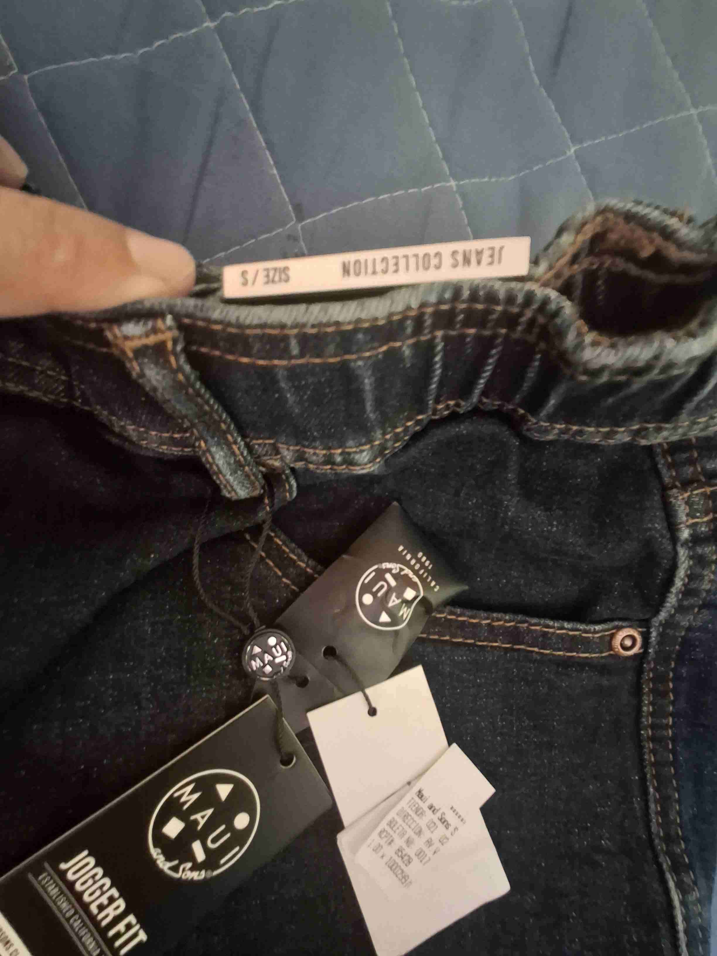 Shorts hombre marca Maui denim azul con etiqueta - miniatura 2