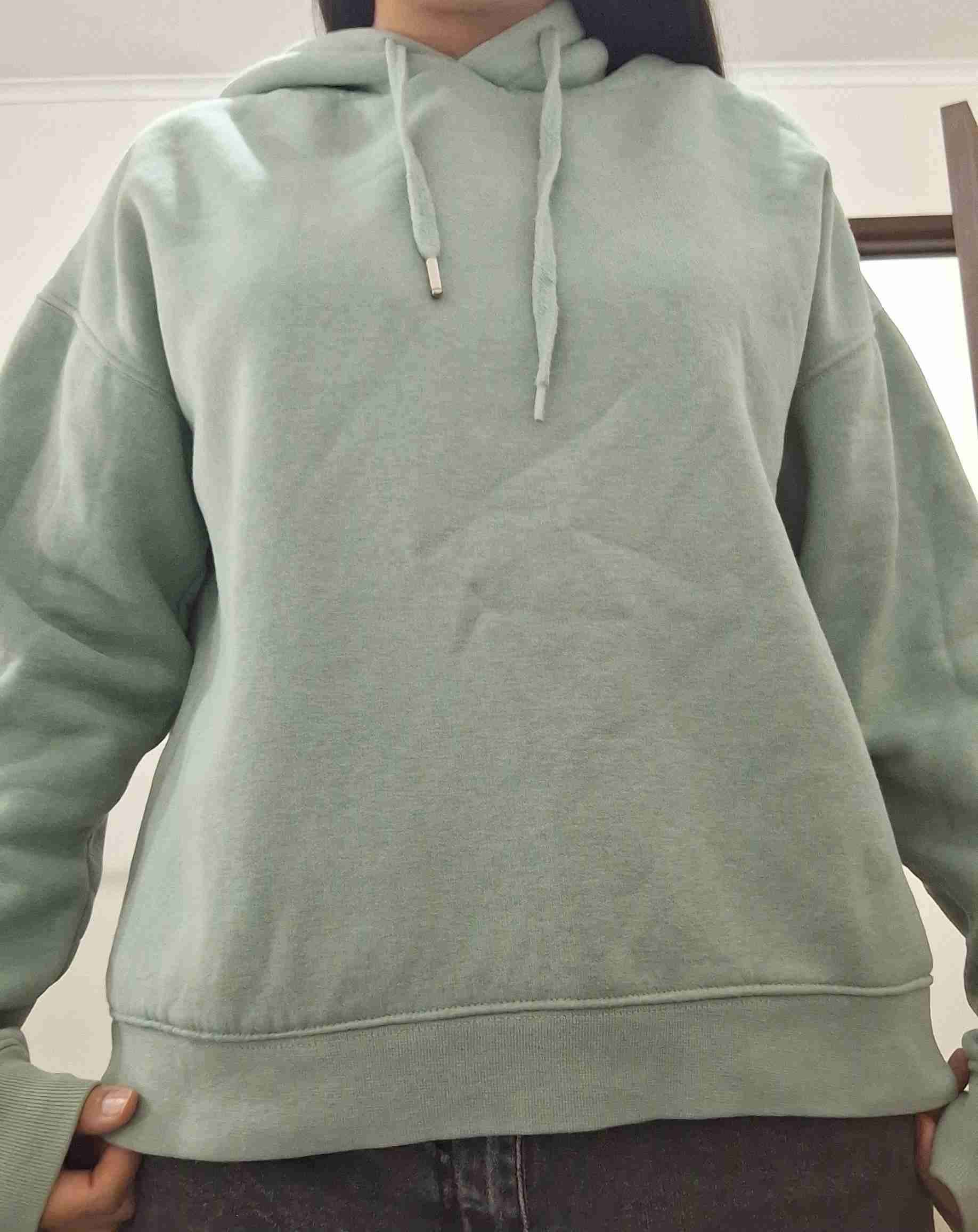 Polerón verde con capucha - miniatura 4