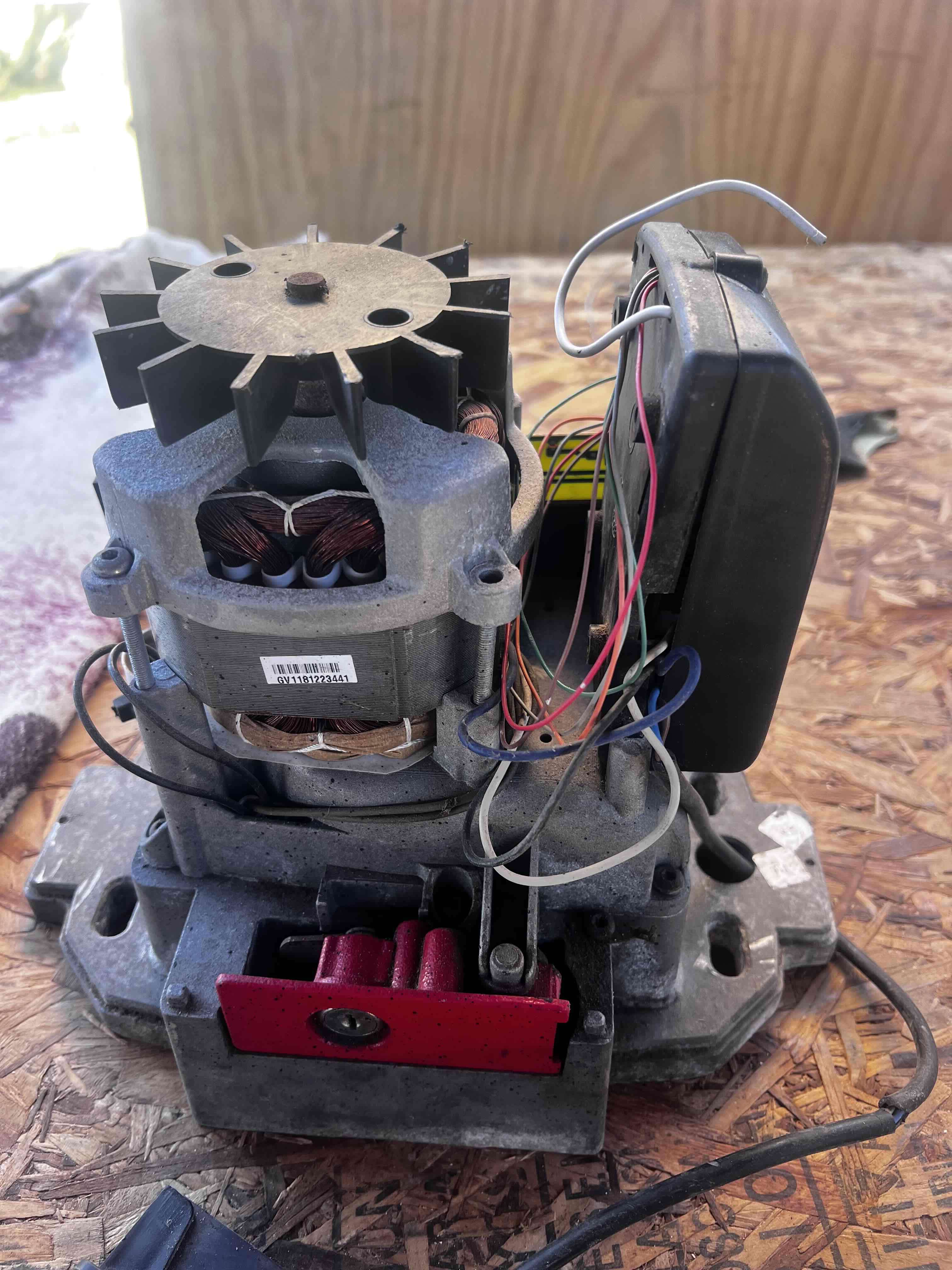 Vendo o permuto Motor eléctrico con controles - miniatura 4