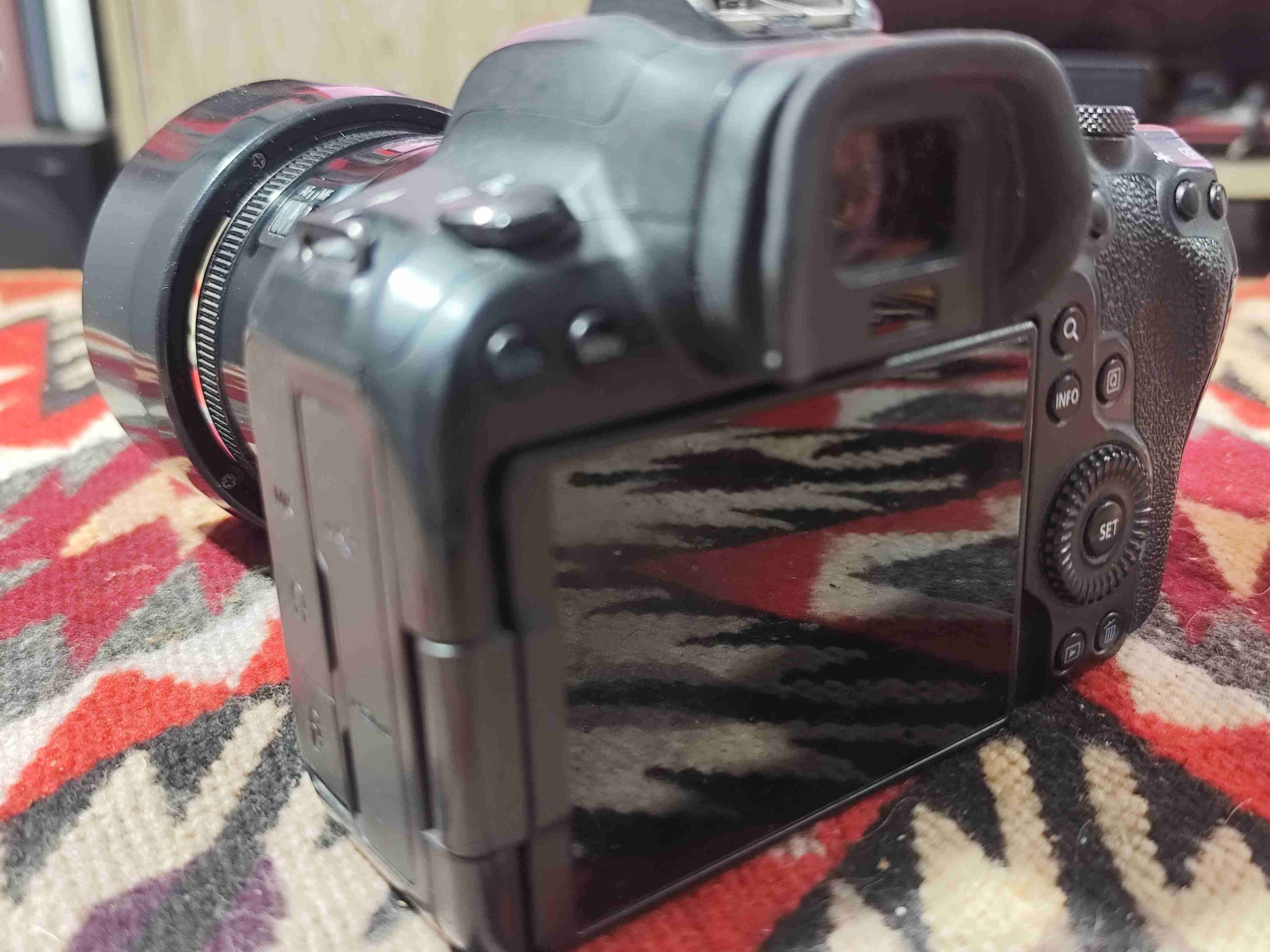 Cámara Canon EOS R6 negra - miniatura 3