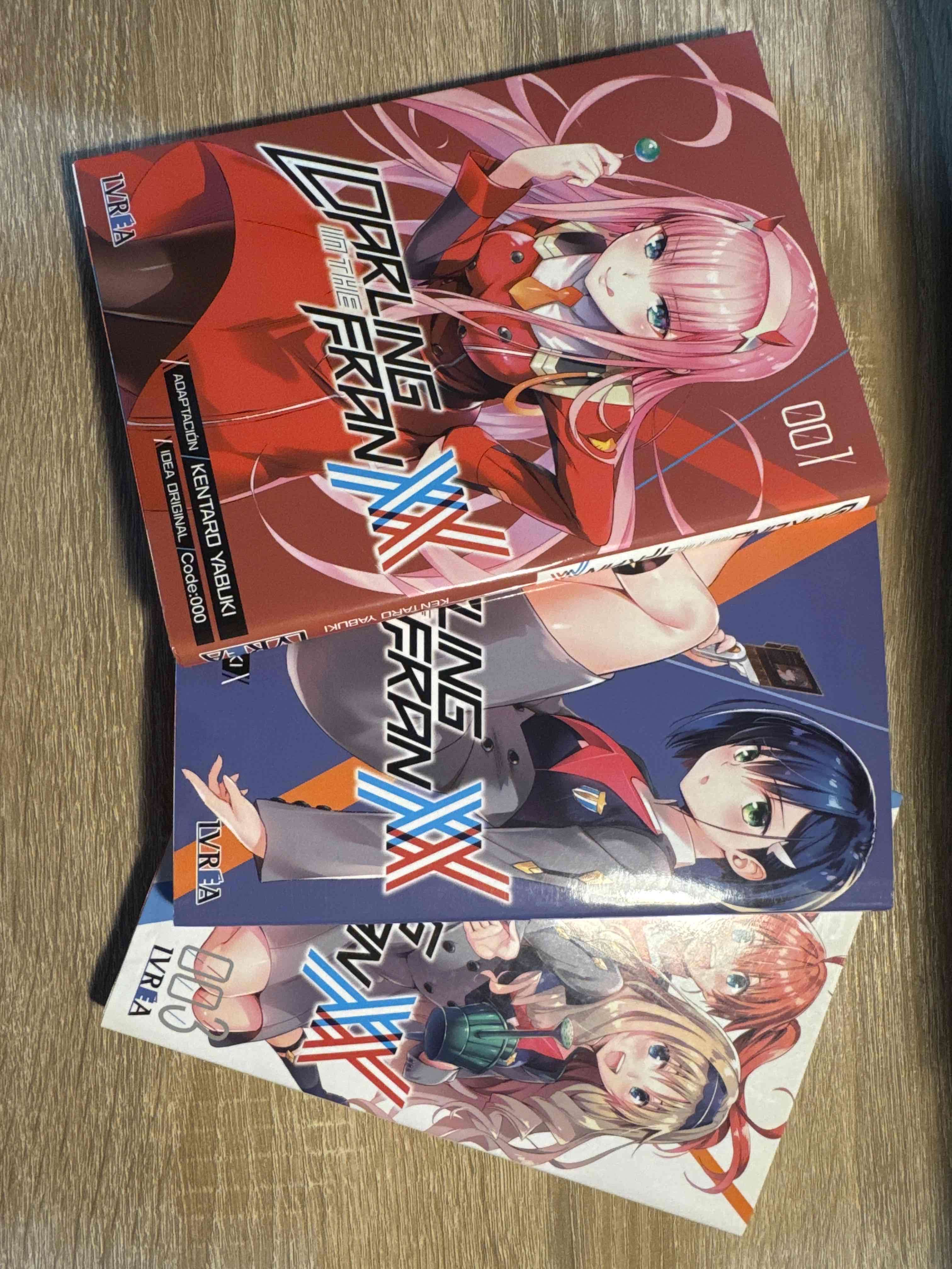 Mangas Darling in the Franxx Vol. 1, 2 y 3