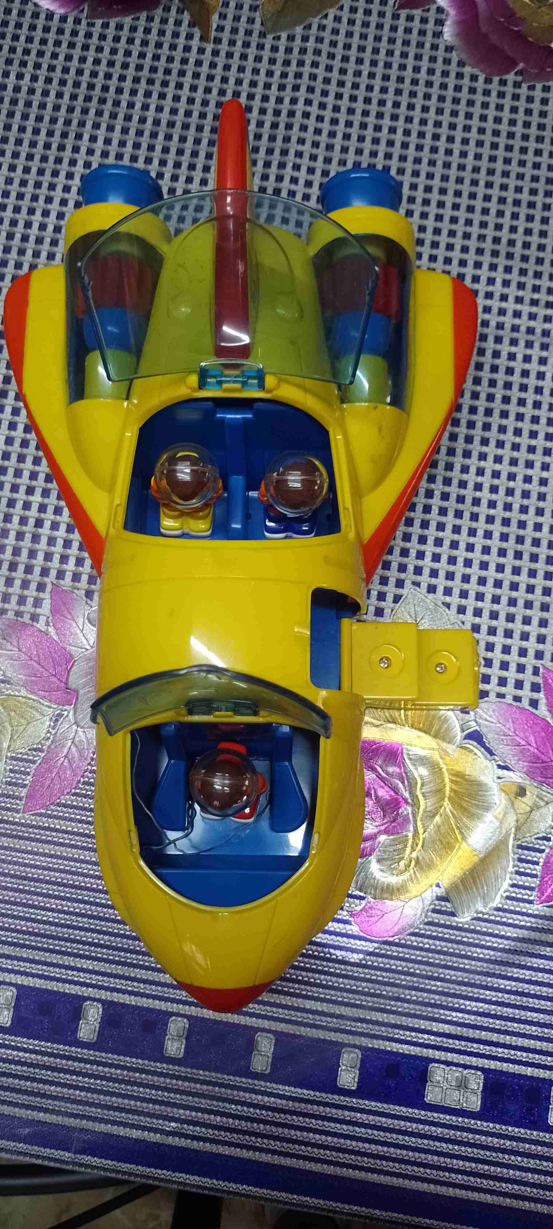 Nave espacial de juguete con astronautas - miniatura 2