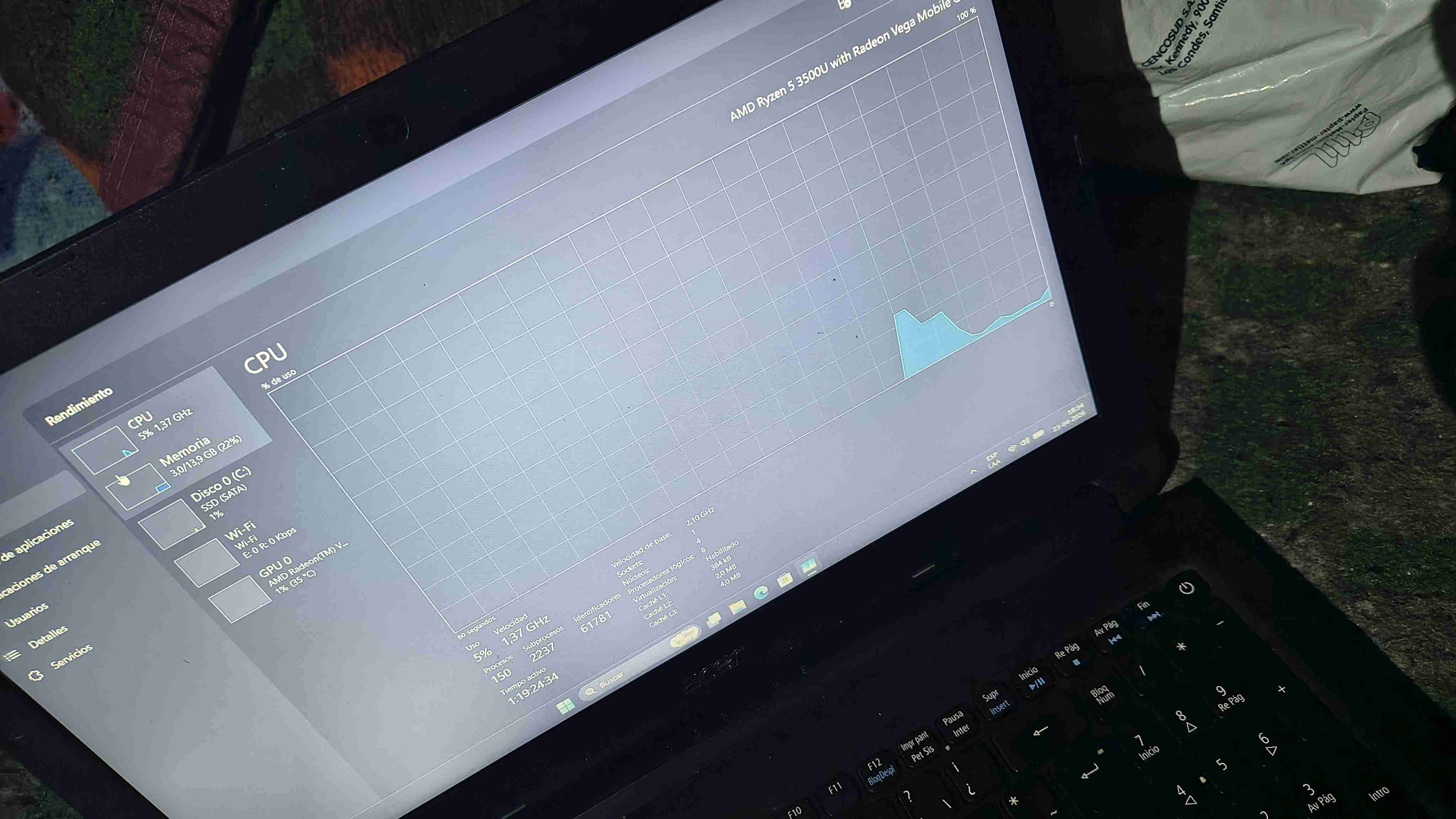 Notebook Acer en buen estado - miniatura 4