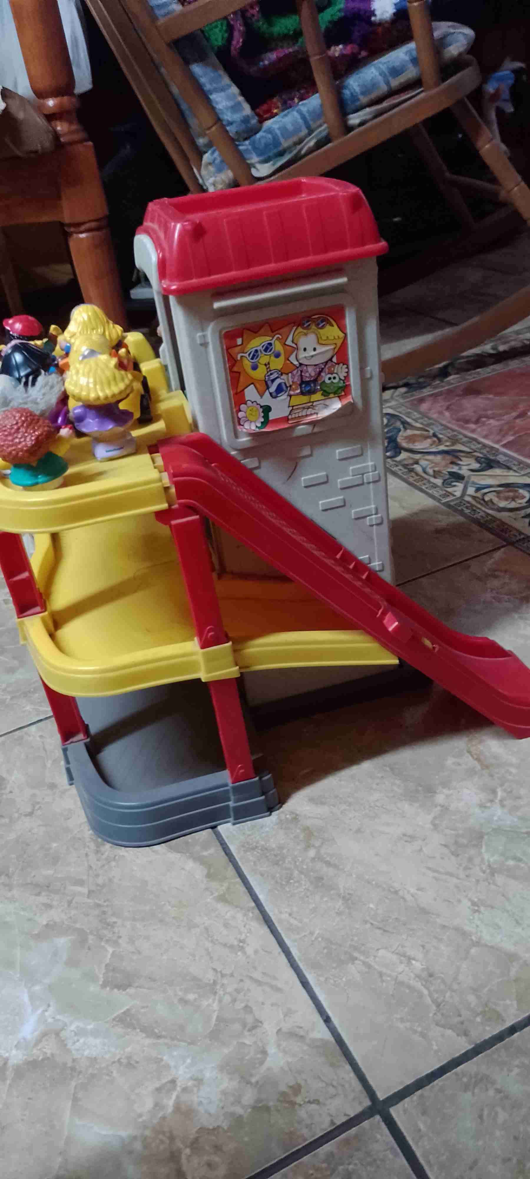 Estación de juegos Little People - miniatura 3