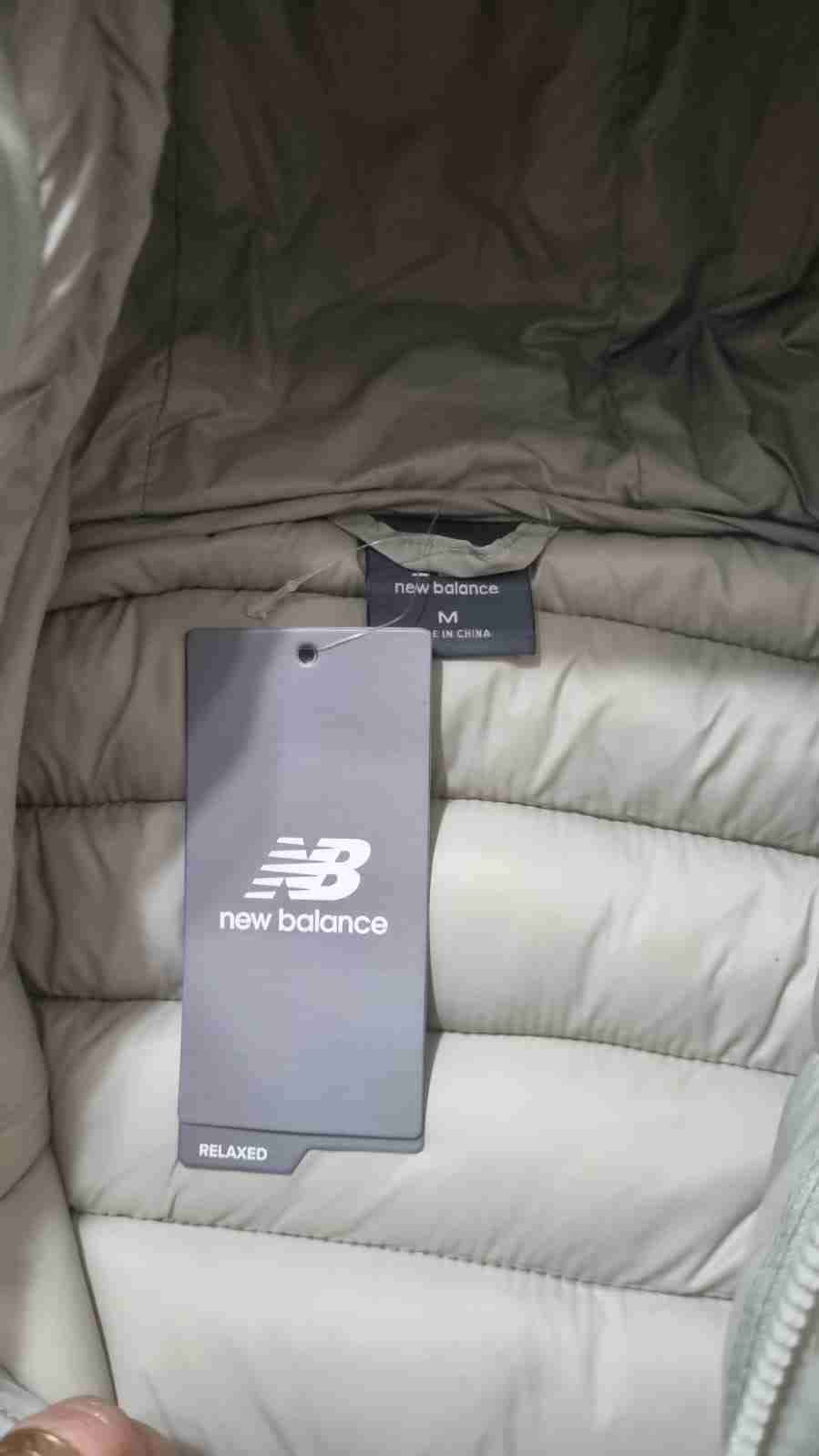 Parka acolchada verde oliva NUEVA - miniatura 3