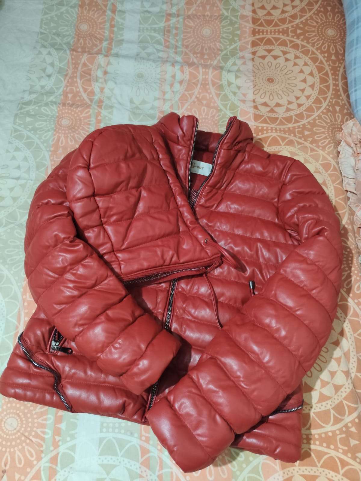 Abrigos acolchados en varios colores - miniatura 3