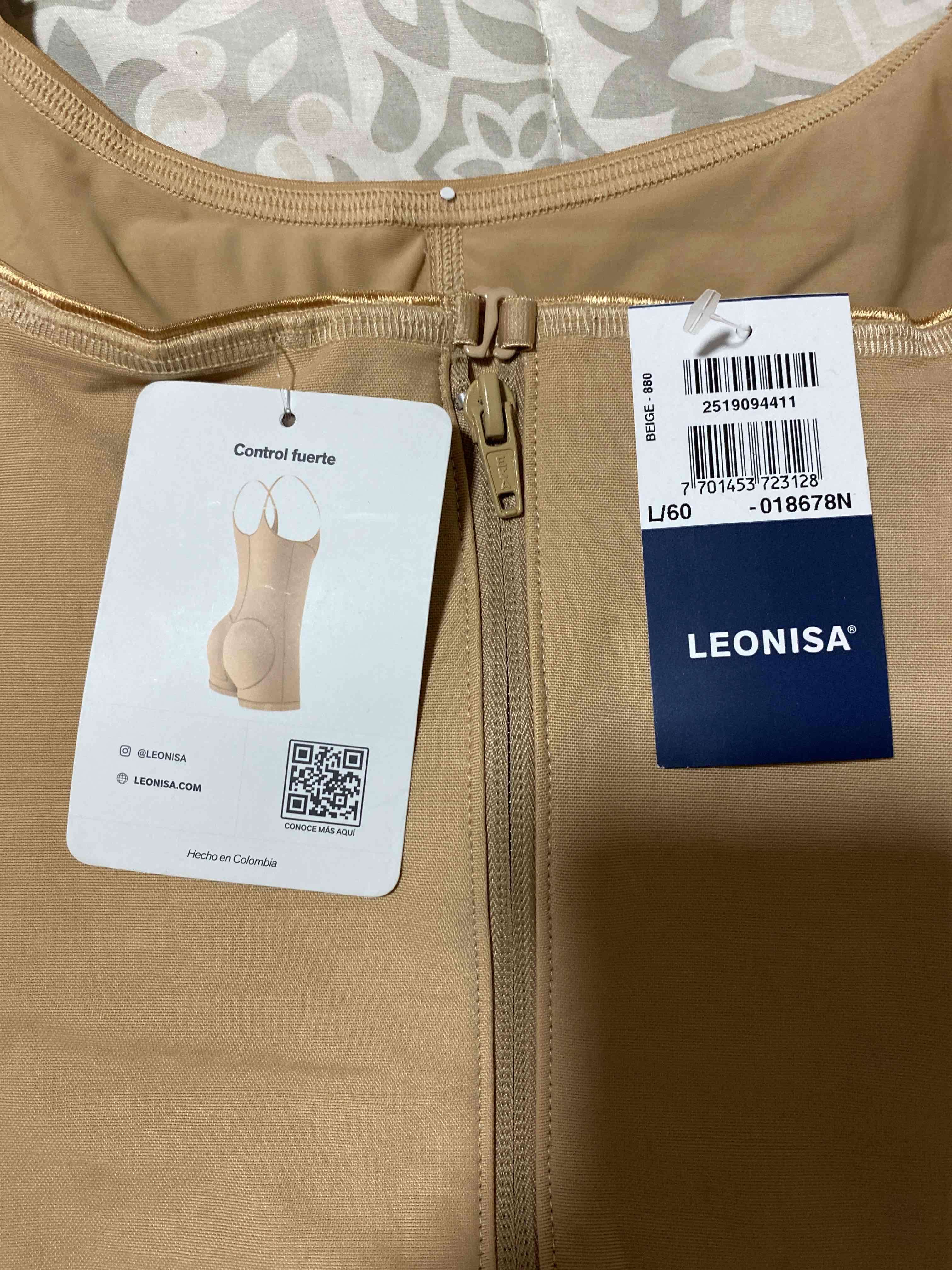 Faja moldeadora color beige - miniatura 2