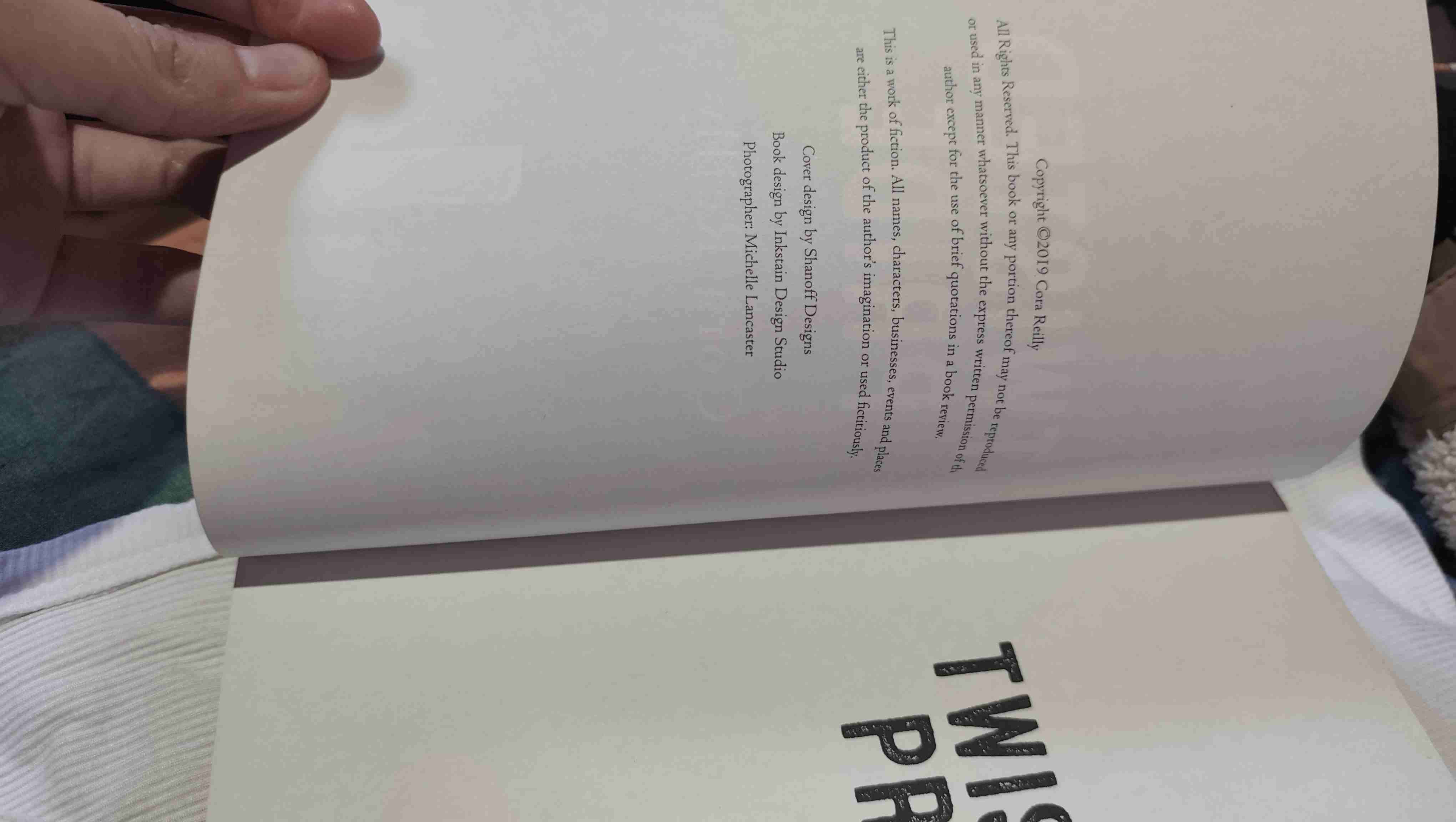 Libro Twisted Pride de Cora Reilly - miniatura 4