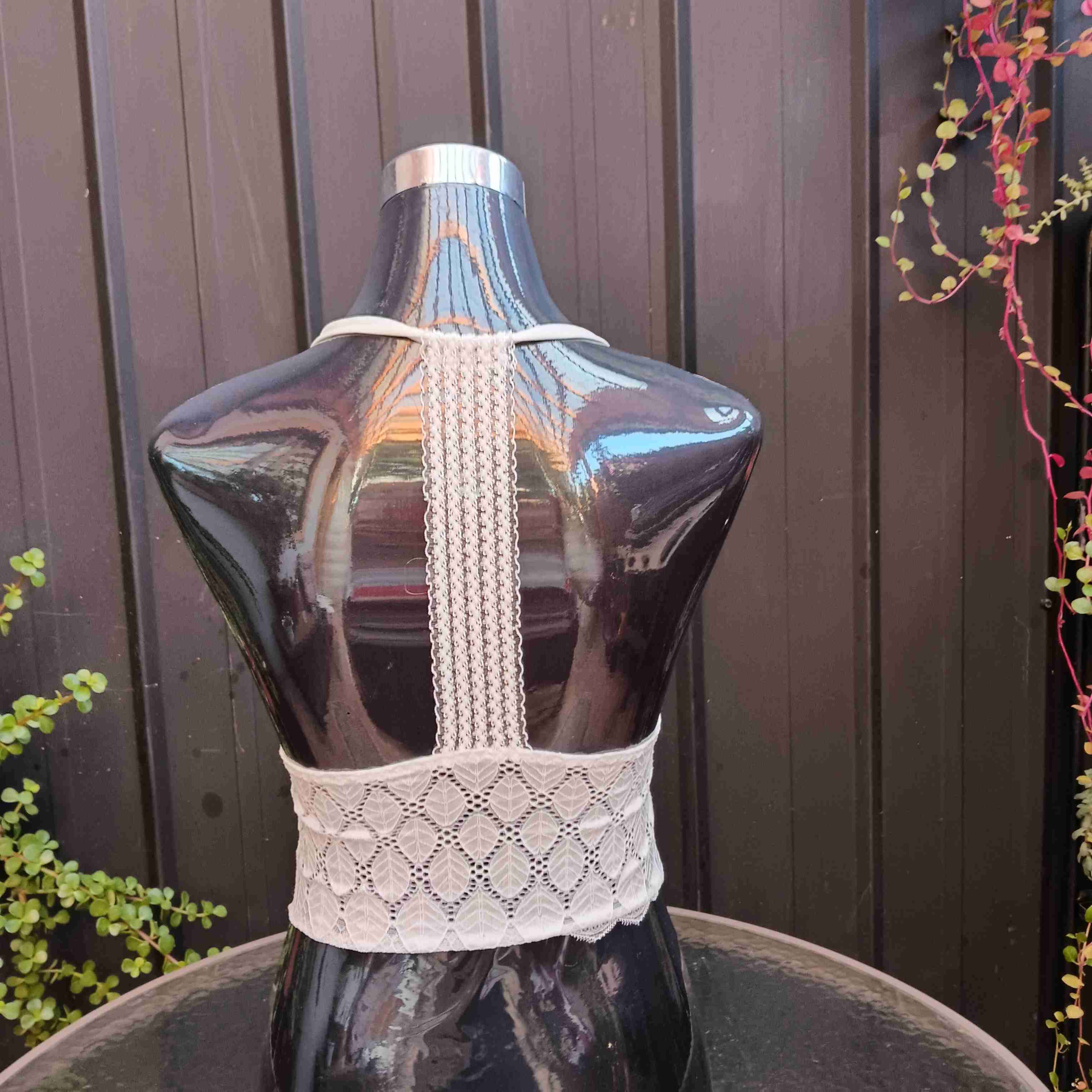 Bralette Blanco Encaje Nuevo (XS-S)🔥 - miniatura 2