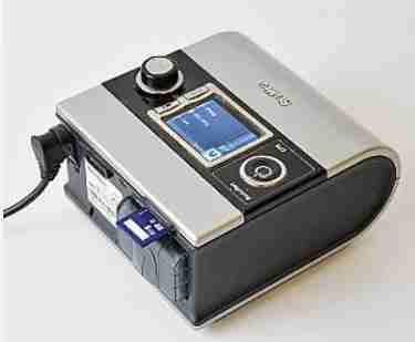 Máquina CPAP ResMed con pantalla - miniatura 1