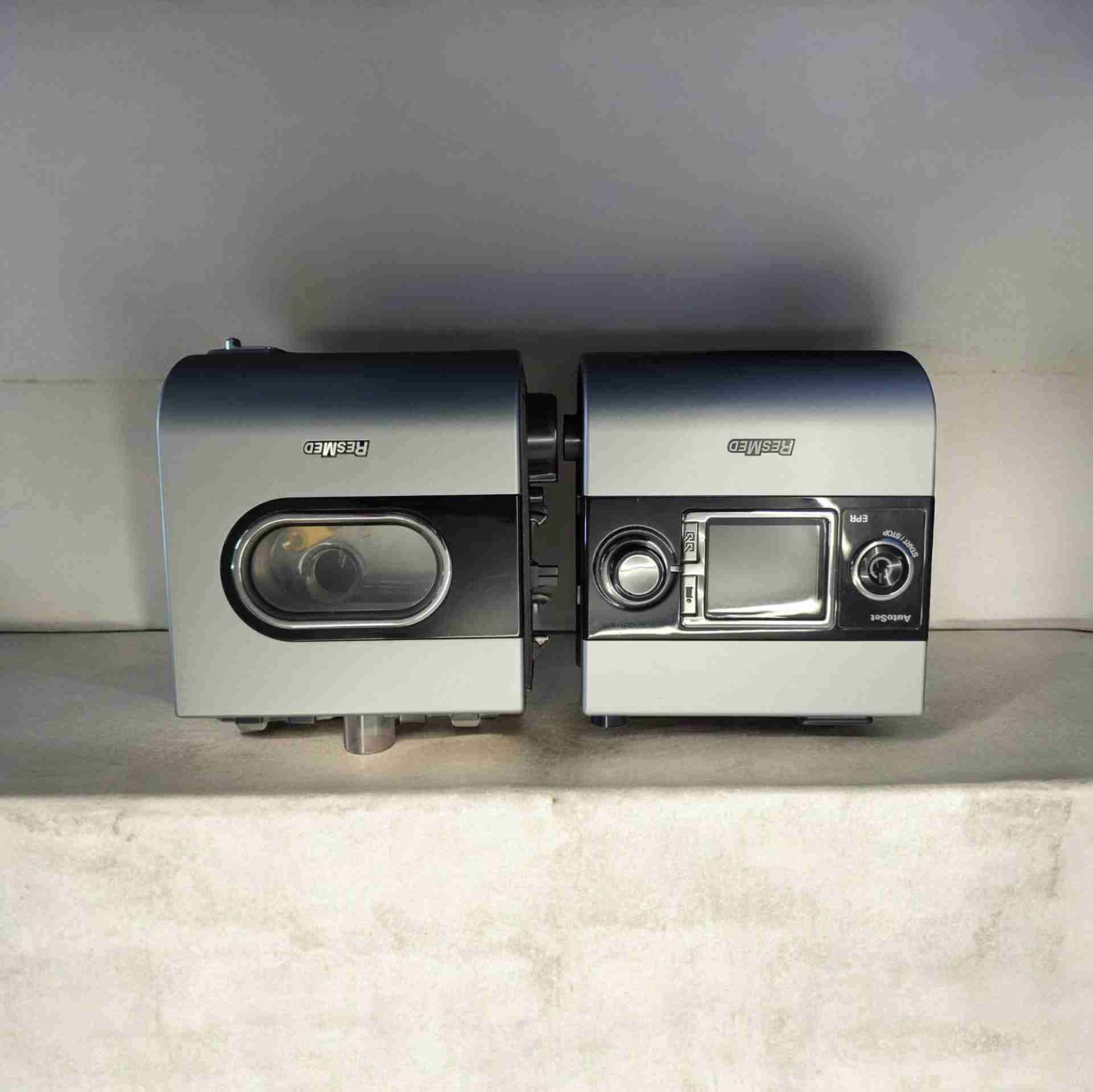 Máquina CPAP ResMed con pantalla - miniatura 3