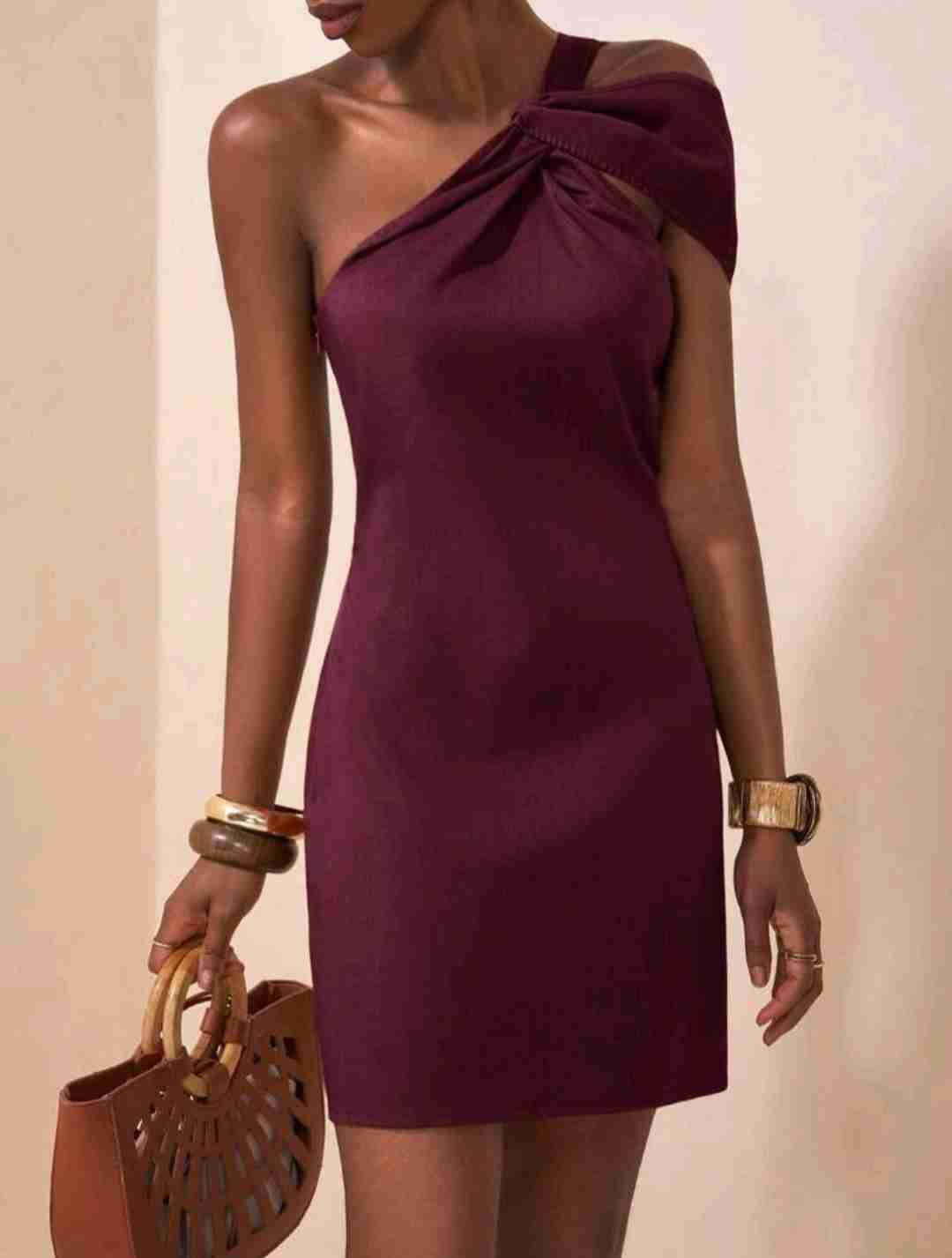 Vestido burdeo un hombro - miniatura 1