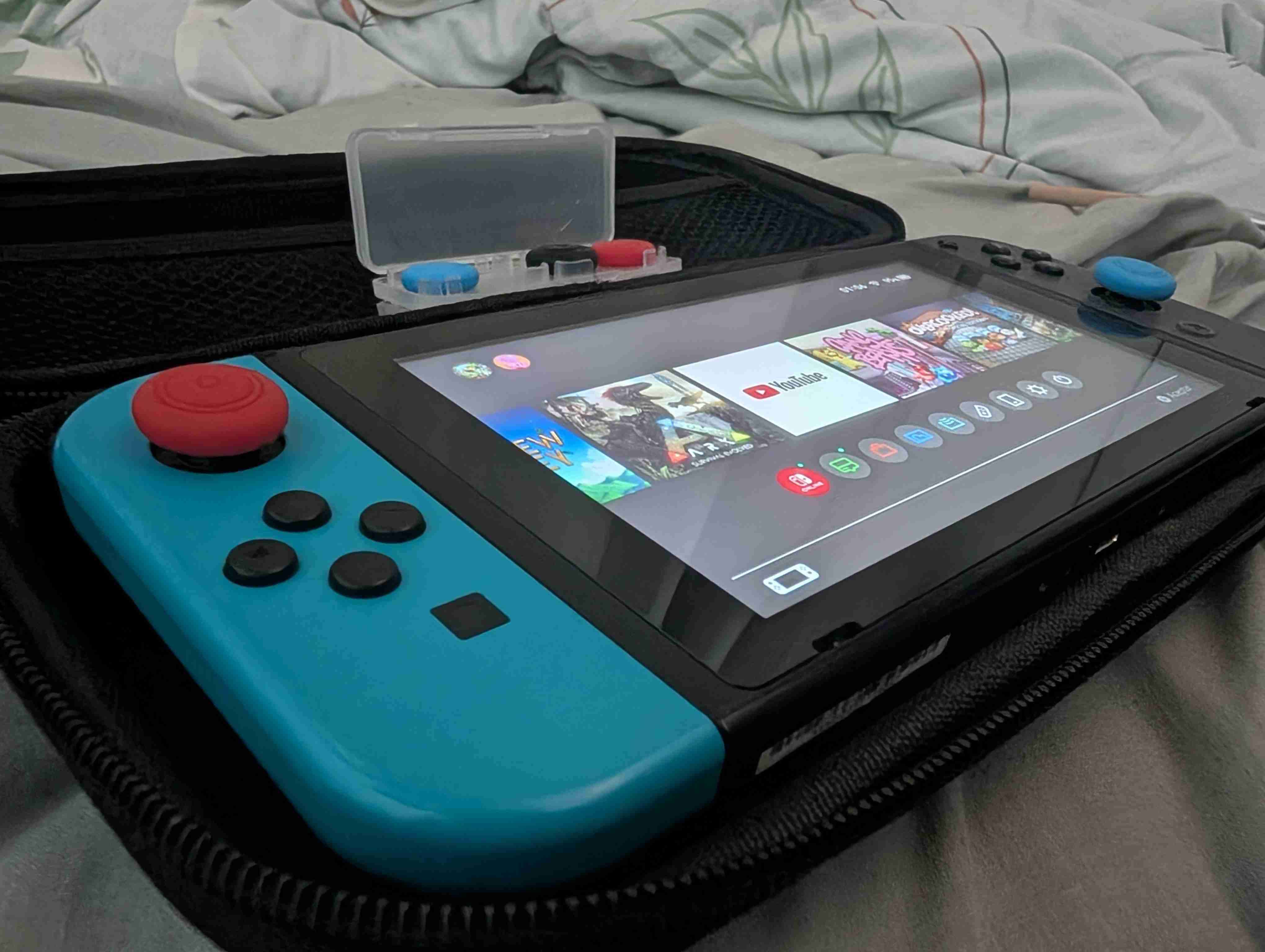 Nintendo switch V2 - miniatura 1
