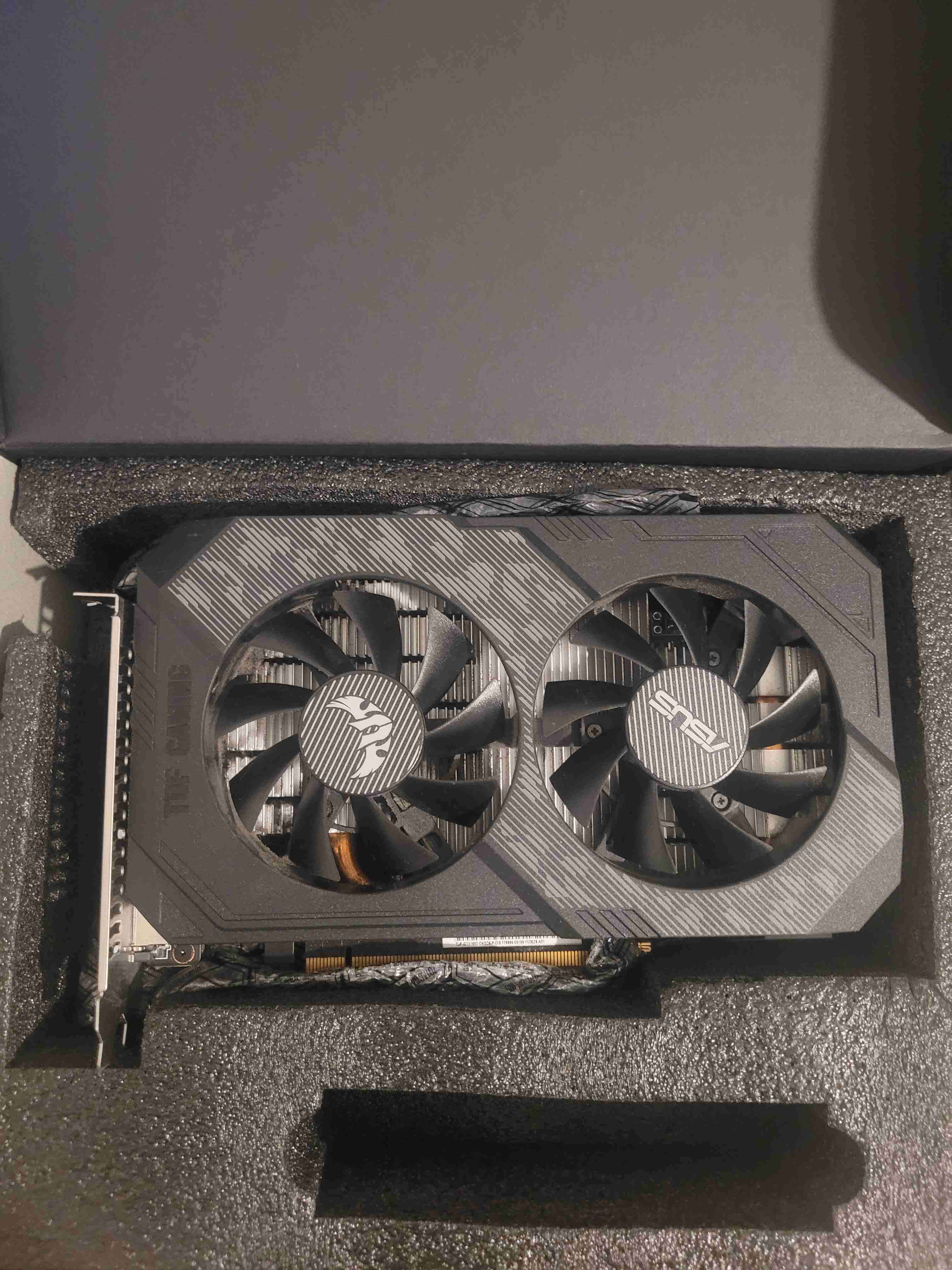 Tarjeta gráfica GTX 1650 ASUS TUF Gaming - miniatura 1