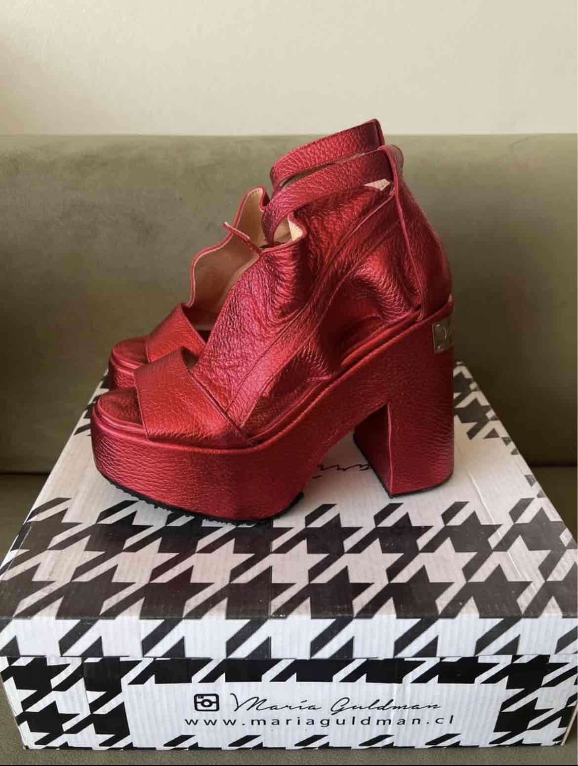 ZAPATOS  ROJOS 35 MARÍA GULDMAN - miniatura 2