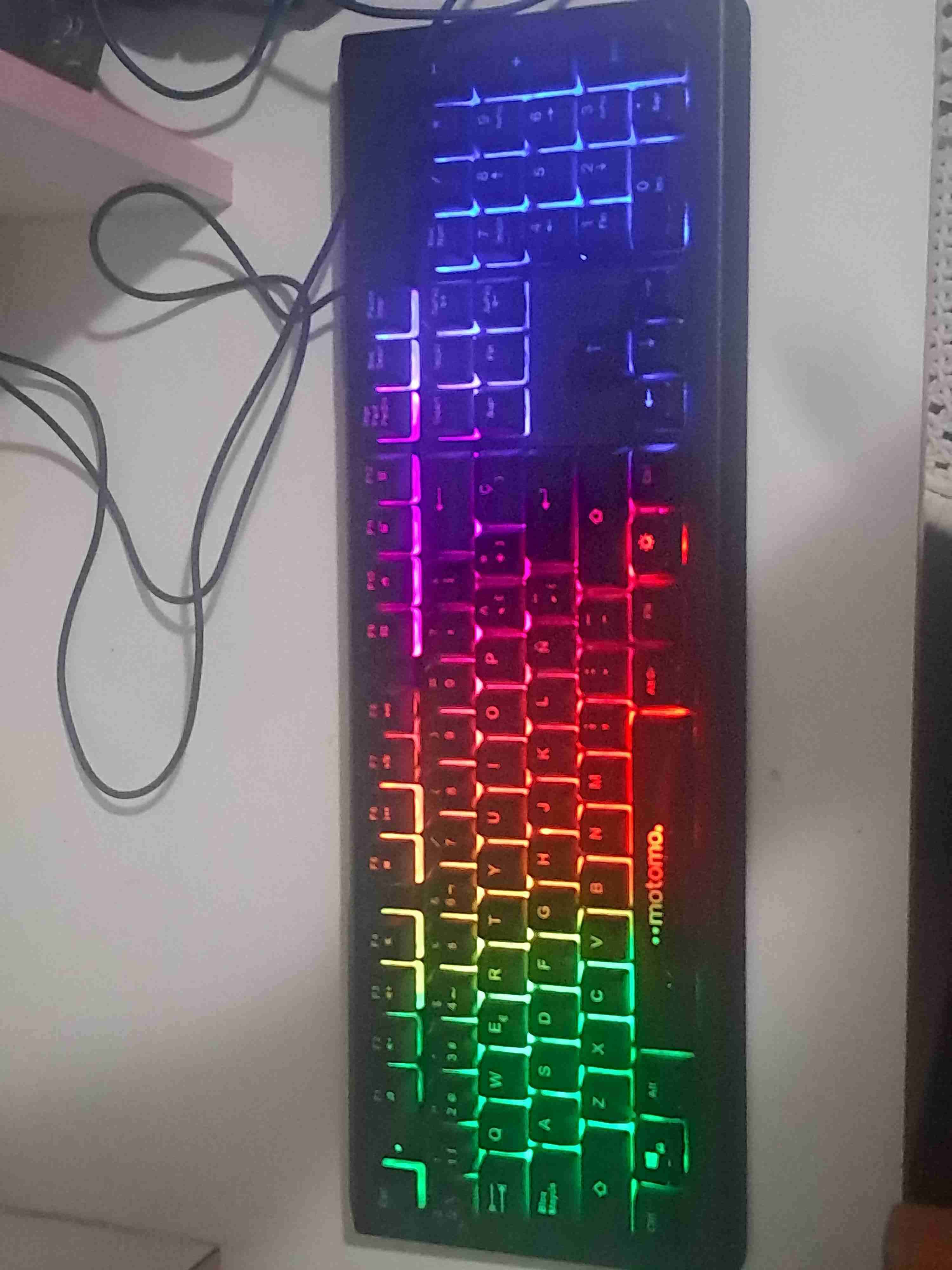 Teclado mecánico con luces RGB - miniatura 1