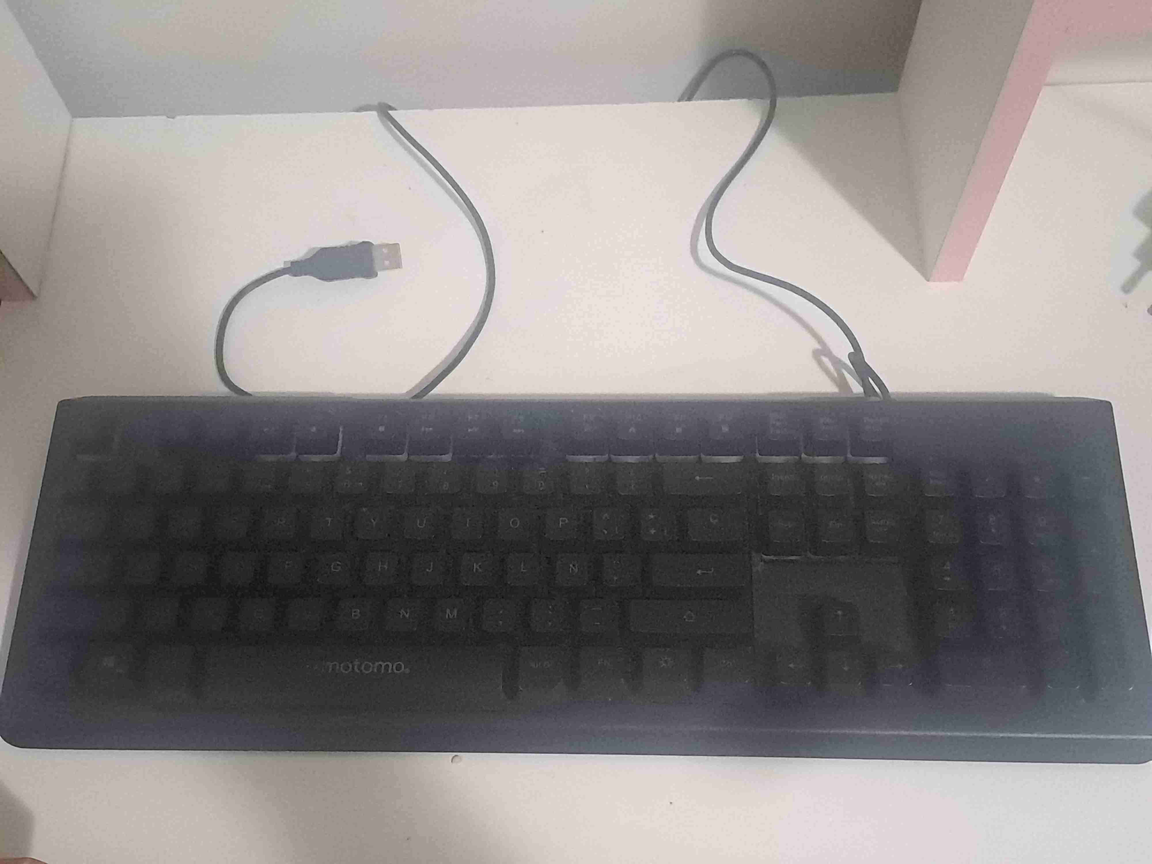 Teclado mecánico con luces RGB - miniatura 4