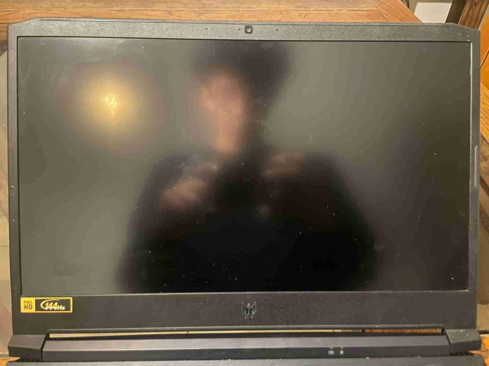 Laptop HP Predator sense helios 300 - miniatura 2