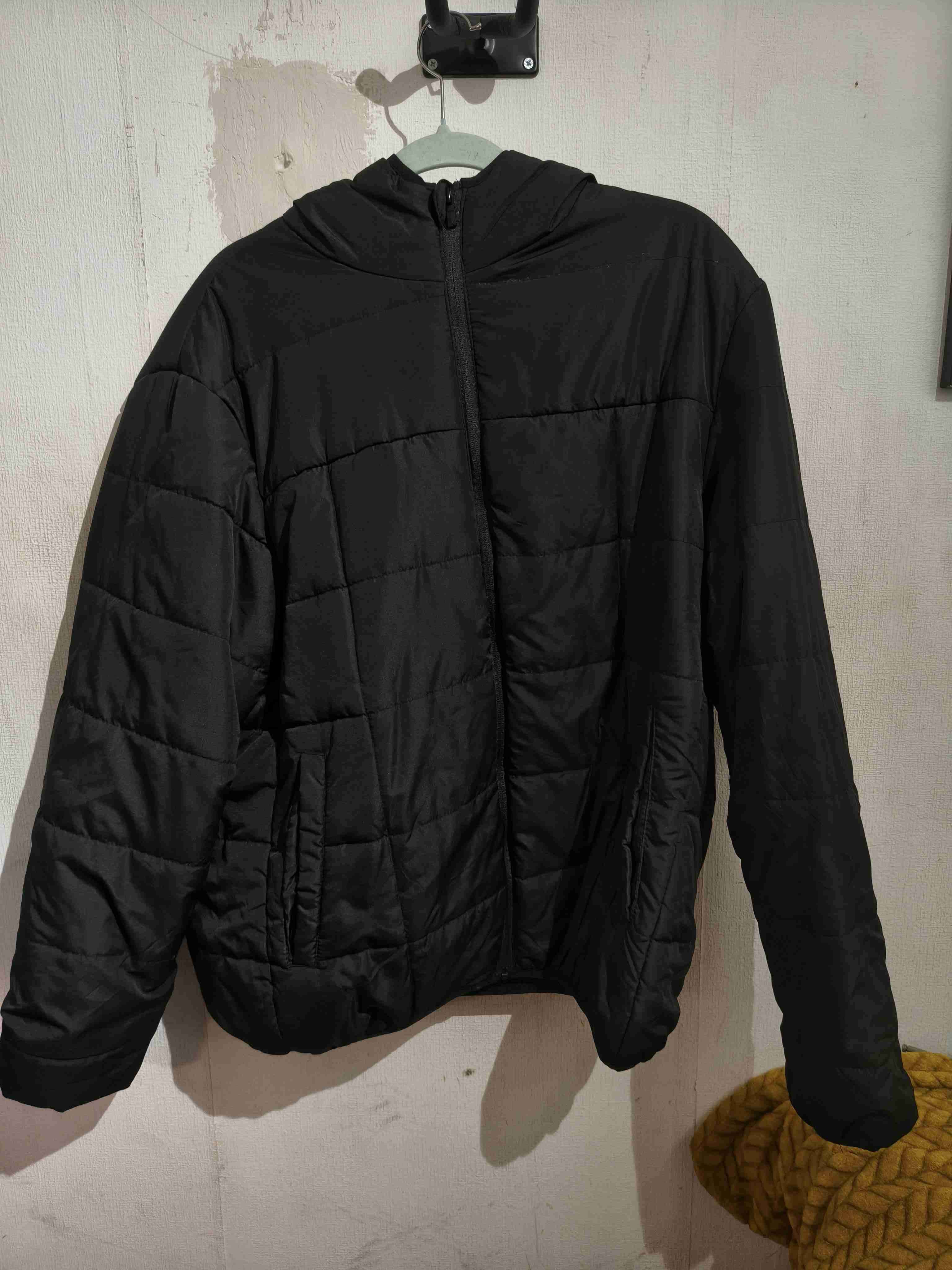 Chaqueta negra puffy acolchada