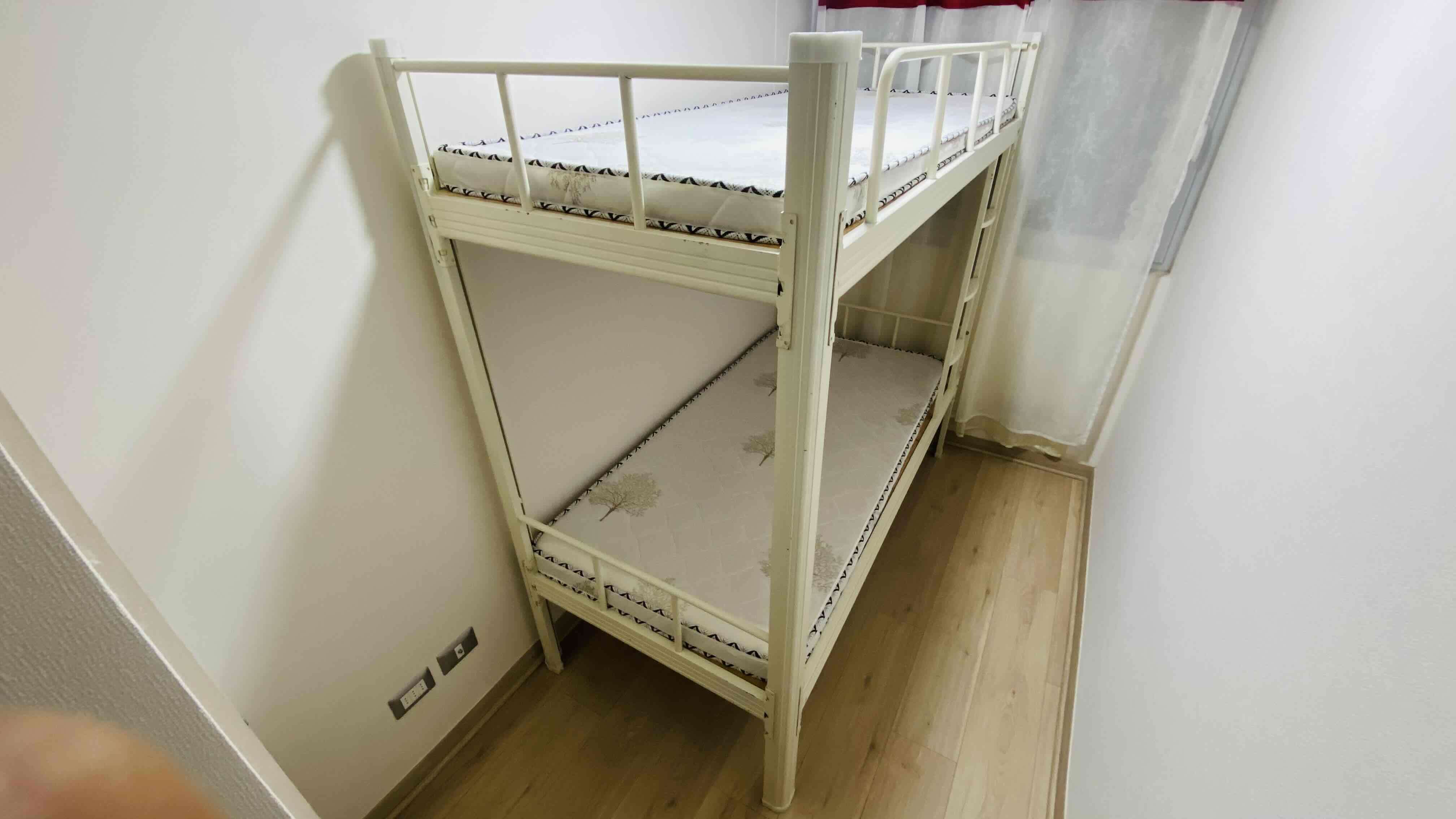 Camarote metálico blanco - miniatura 1