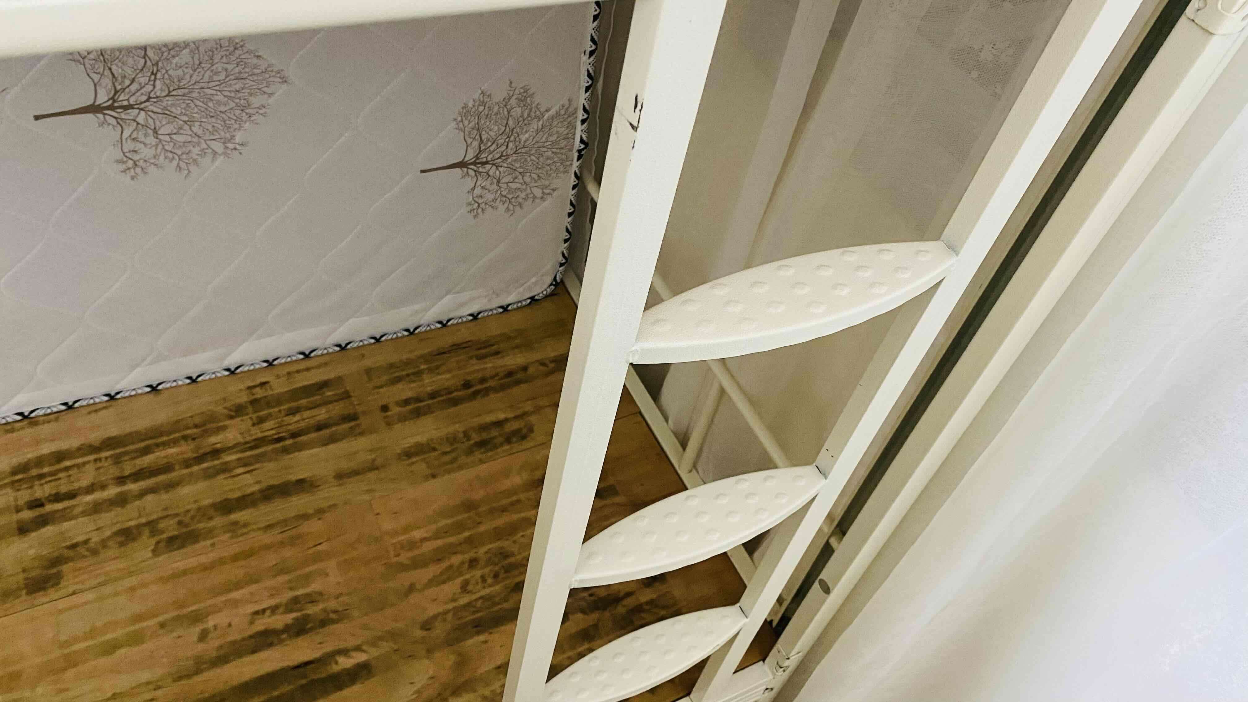 Camarote metálico blanco - miniatura 5