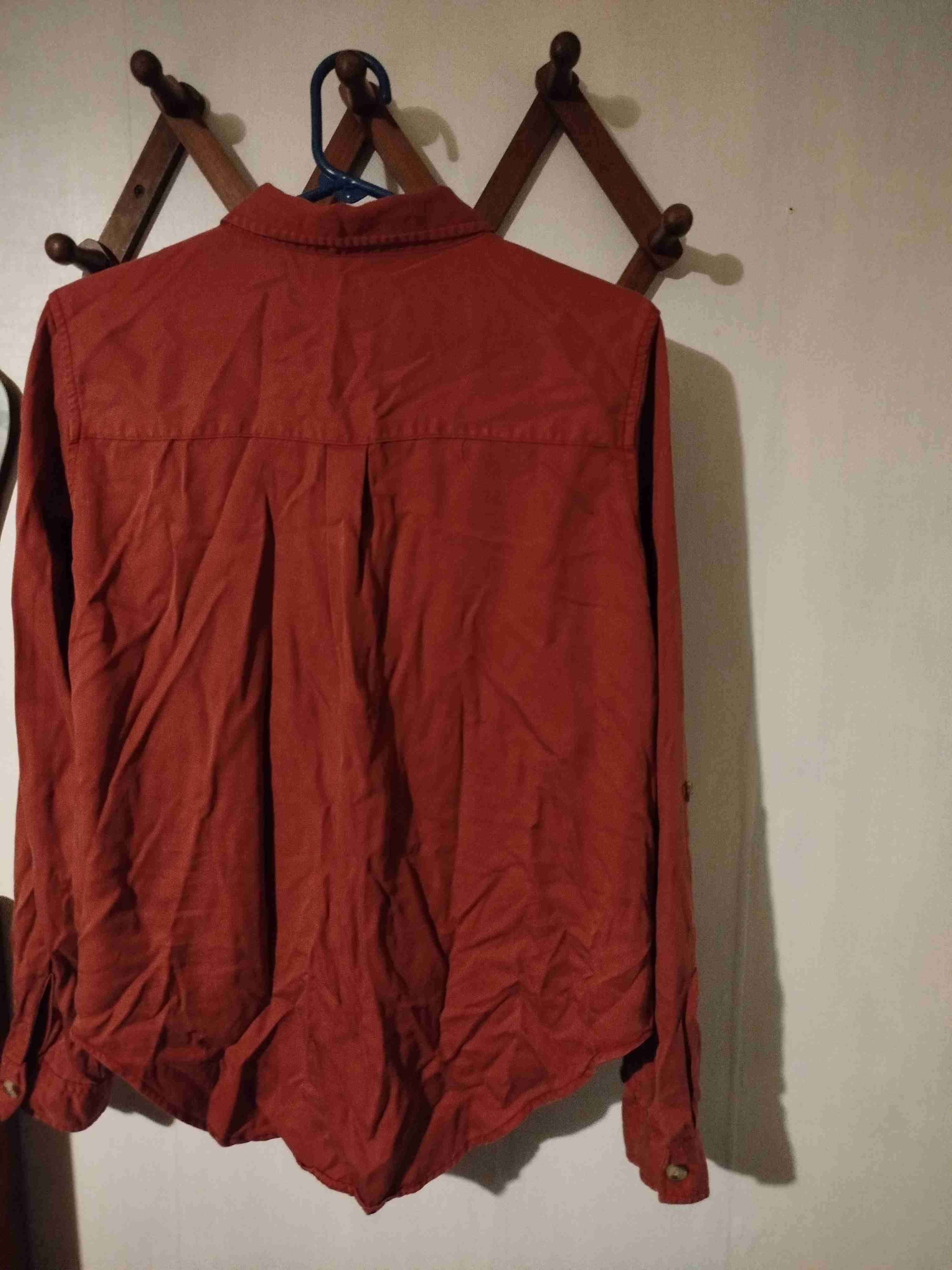 Camisa roja de franela - miniatura 2