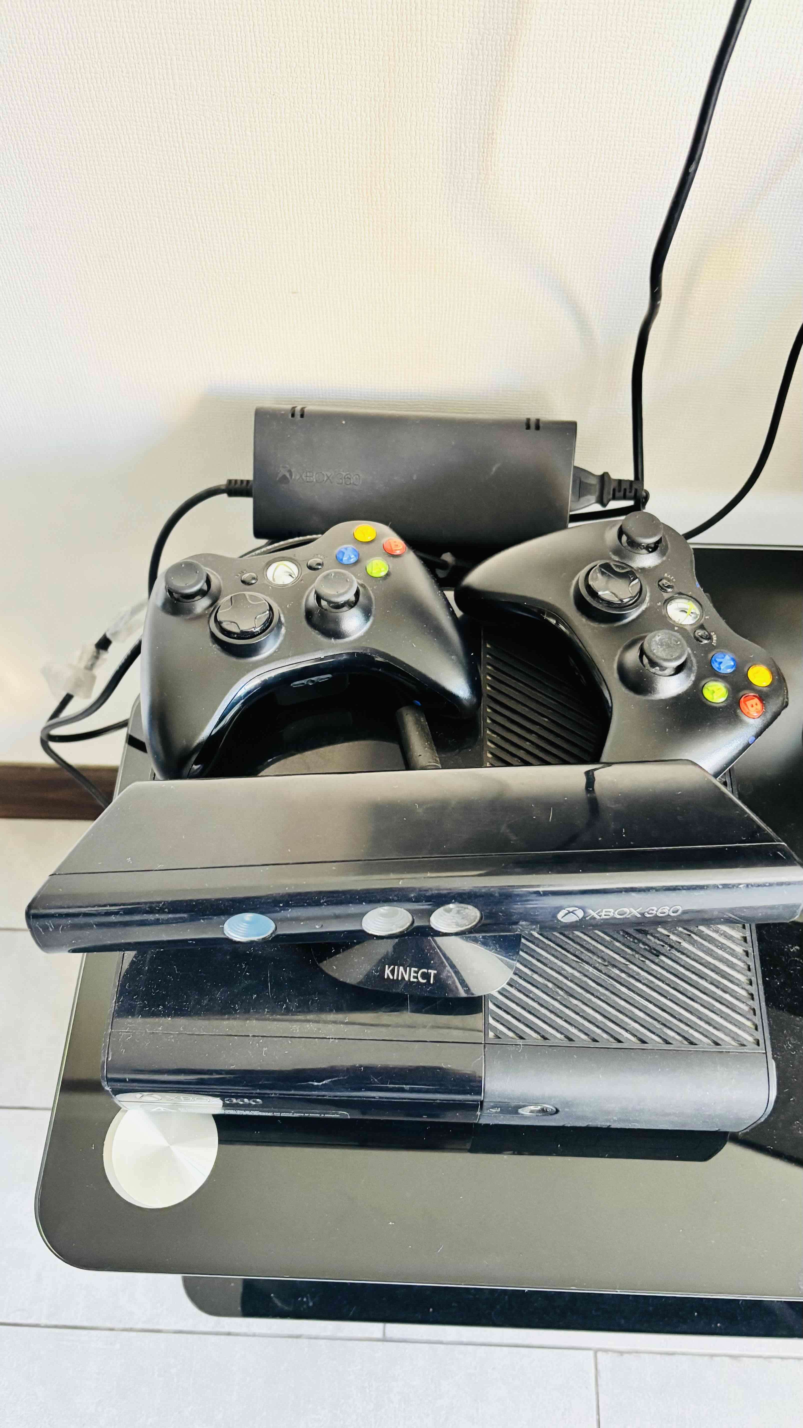 Consola Xbox 360 con Kinect - miniatura 3