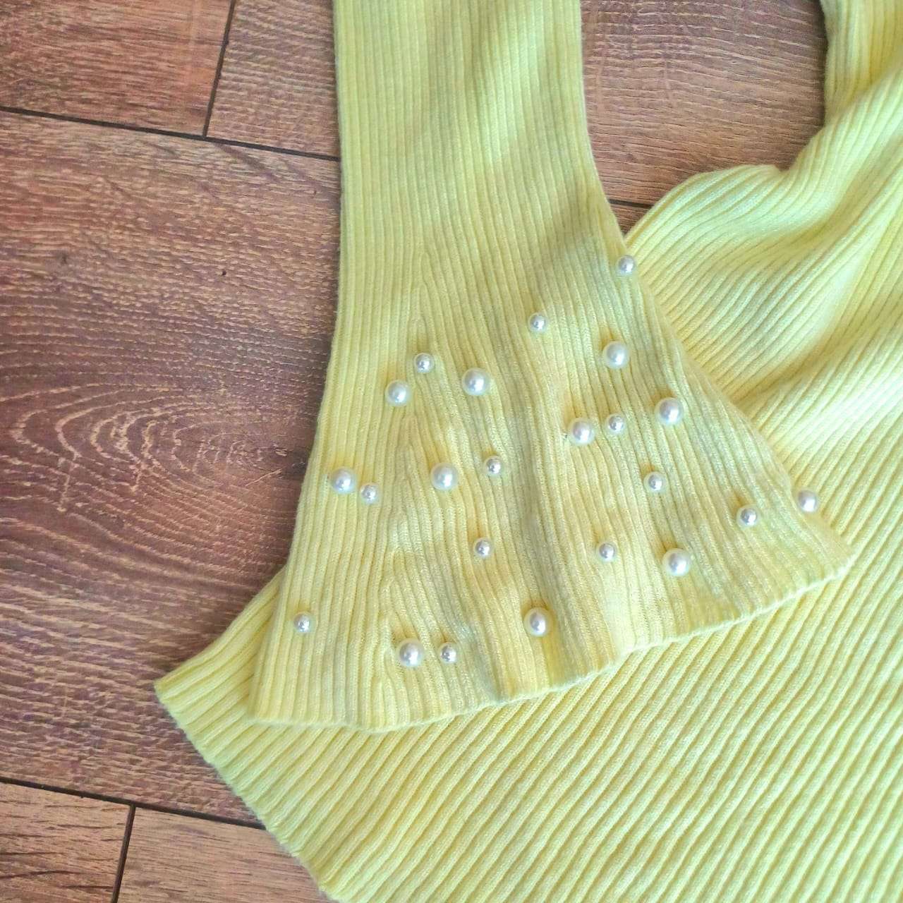 Polera amarilla Sarah Kern - miniatura 2