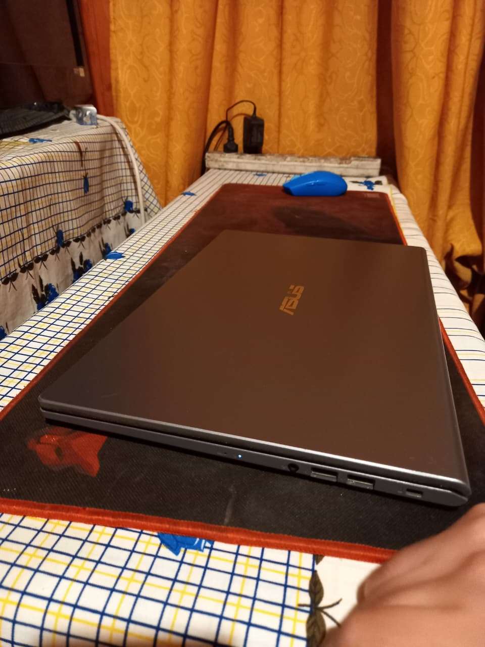 Notebook Asus VivoBook - miniatura 3