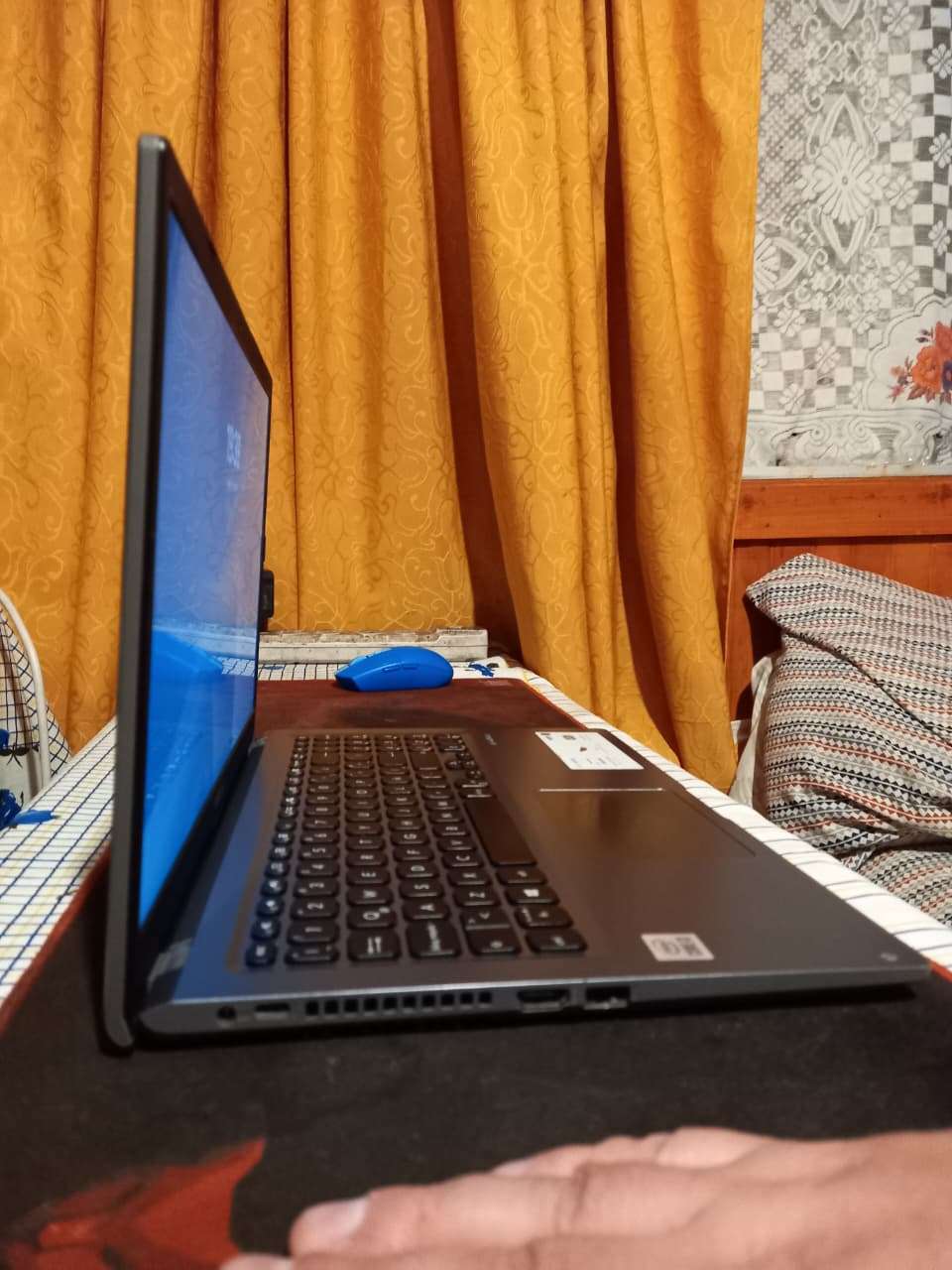 Notebook Asus VivoBook - miniatura 6