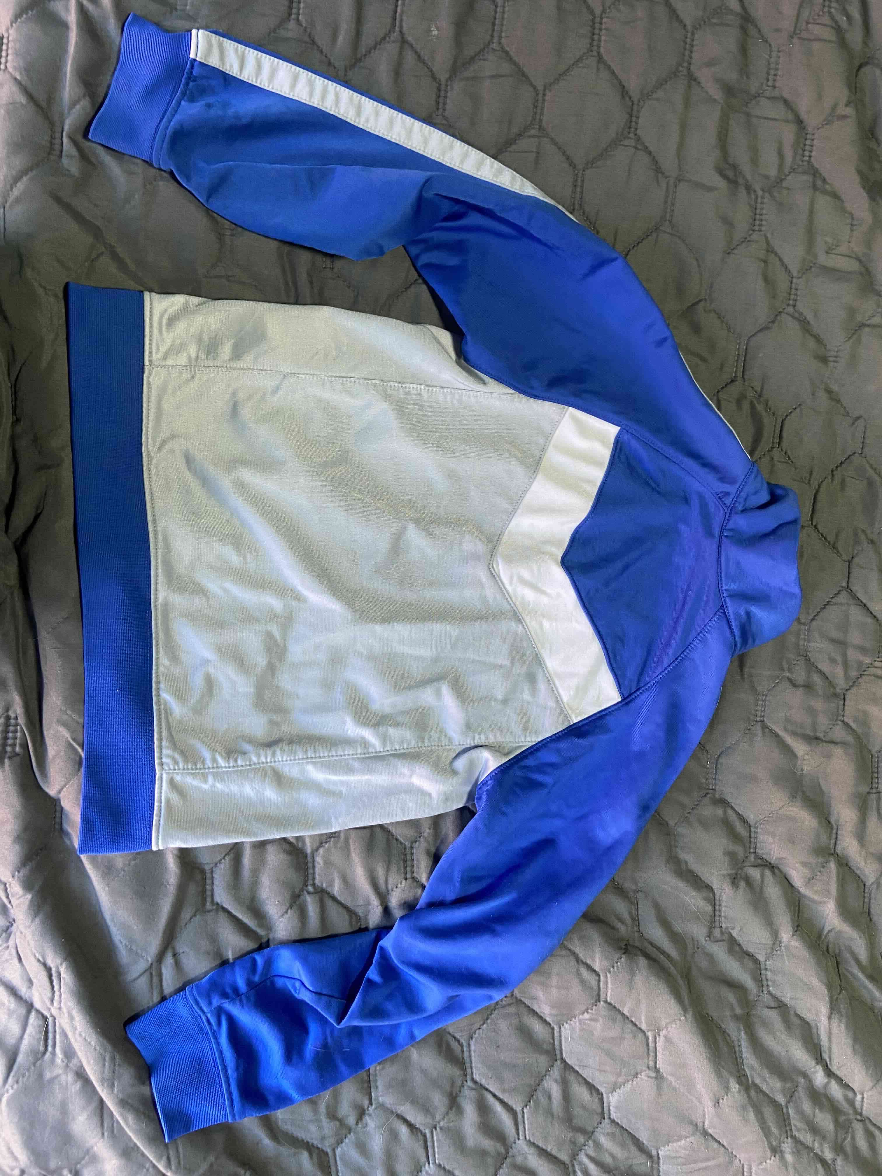 Poleron Nike - miniatura 2