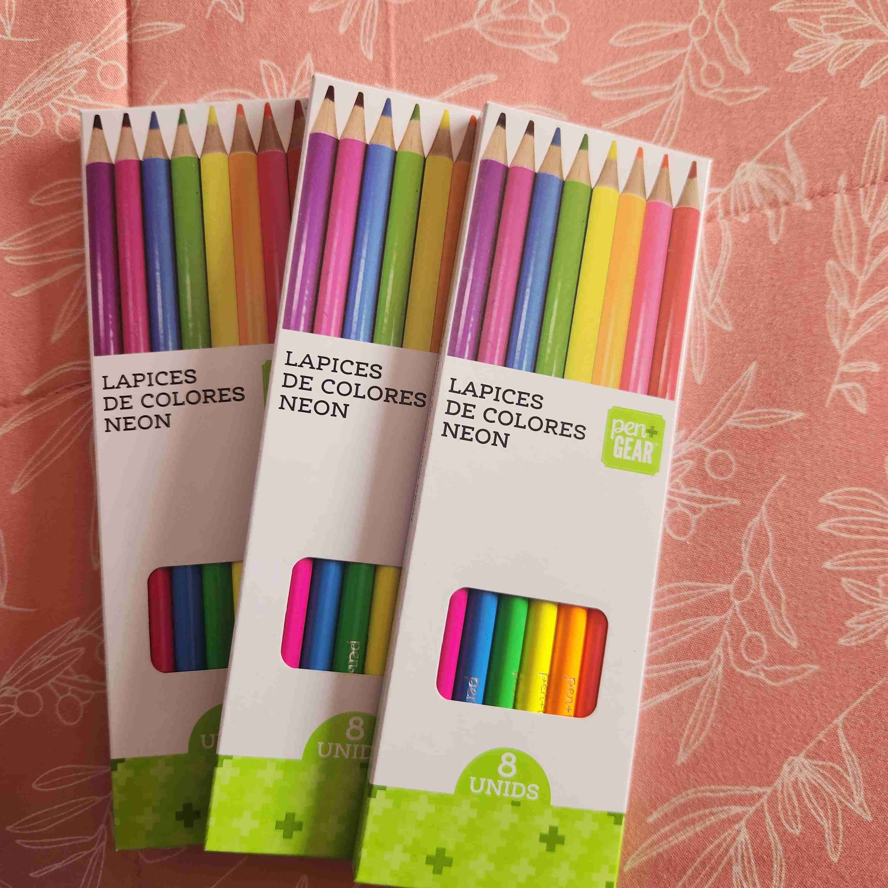 Variedad en lapices y crayones para los artistas - miniatura 2