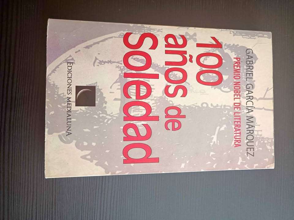 Libro 100 años de soledad Gabriel García Marquez - miniatura 1