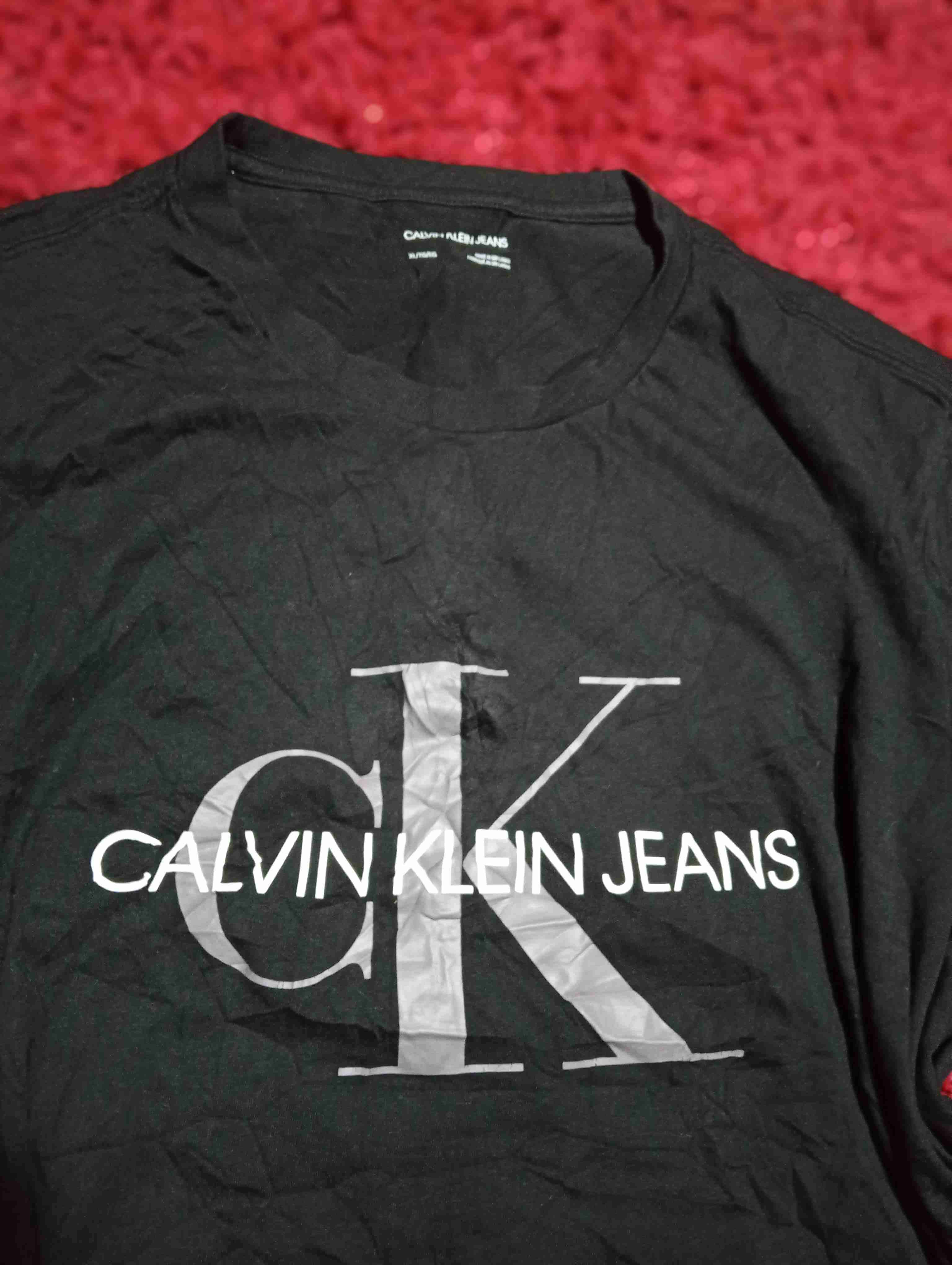 Polera Calvin Klein negra - miniatura 2