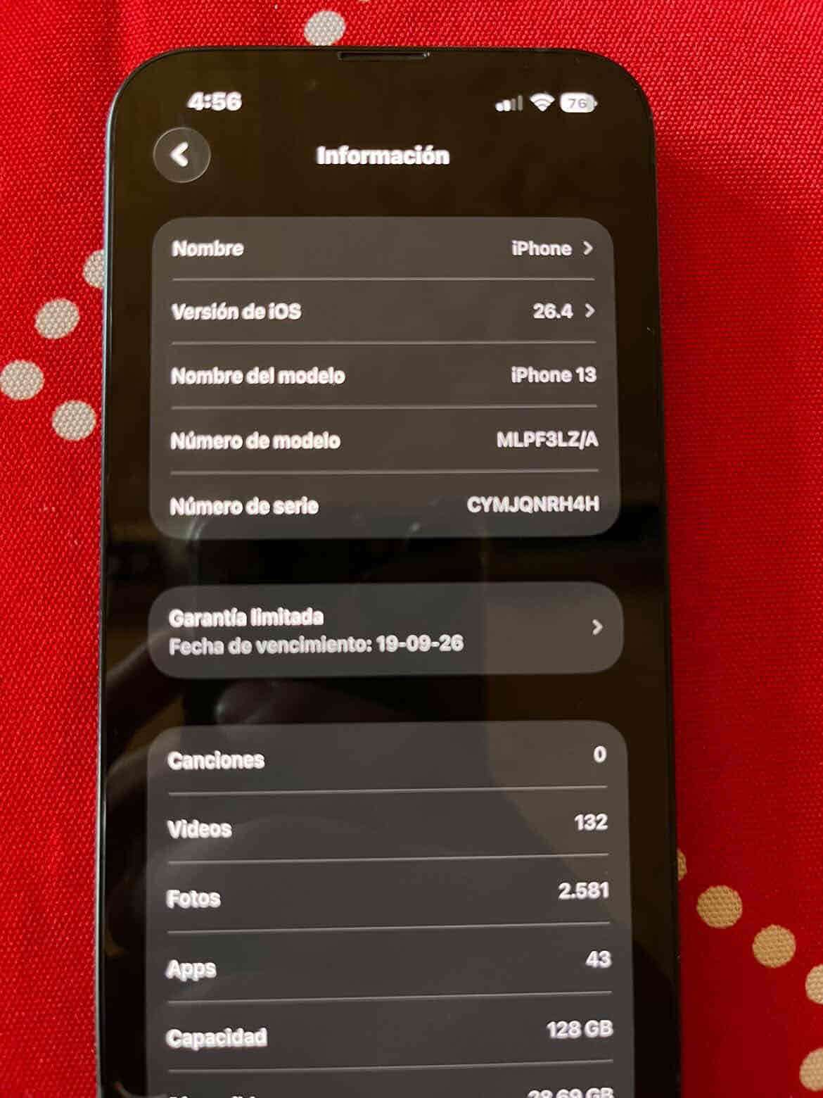 iPhone 13 en buen estado - miniatura 2