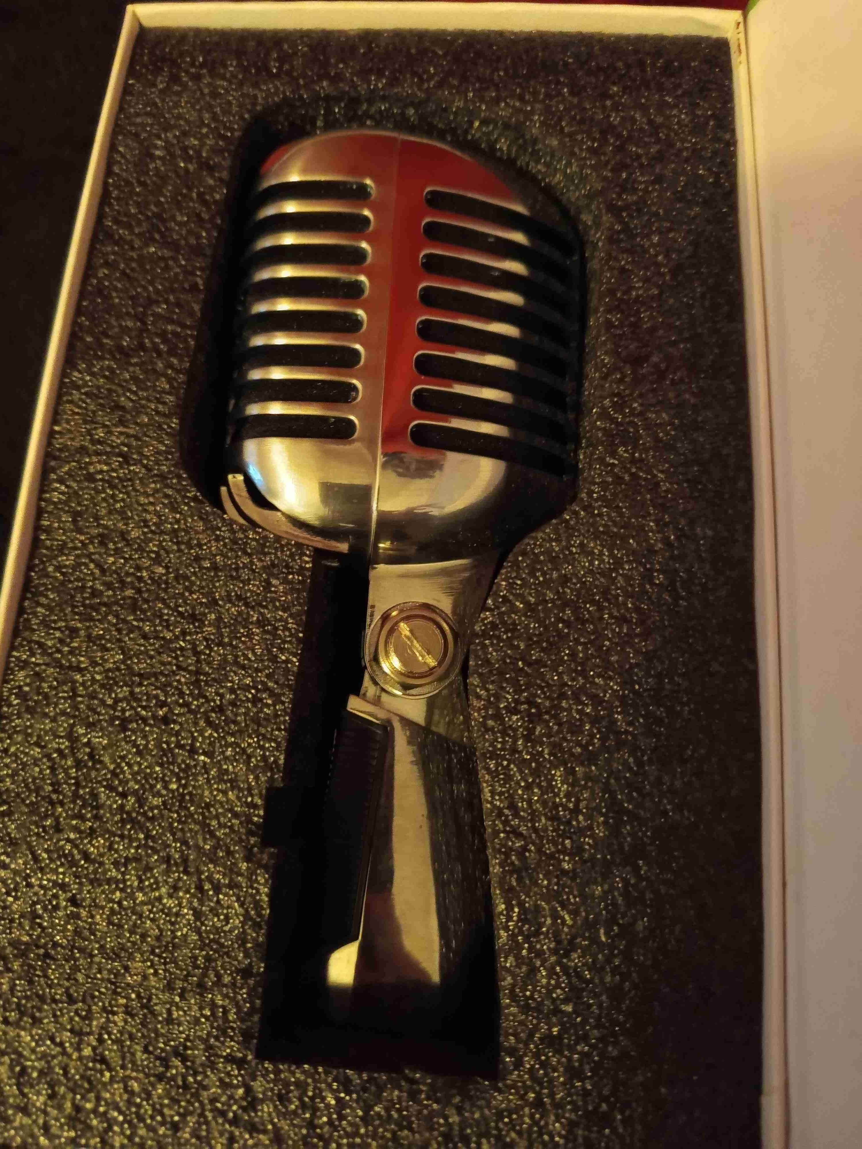 Micrófono vintage - miniatura 2