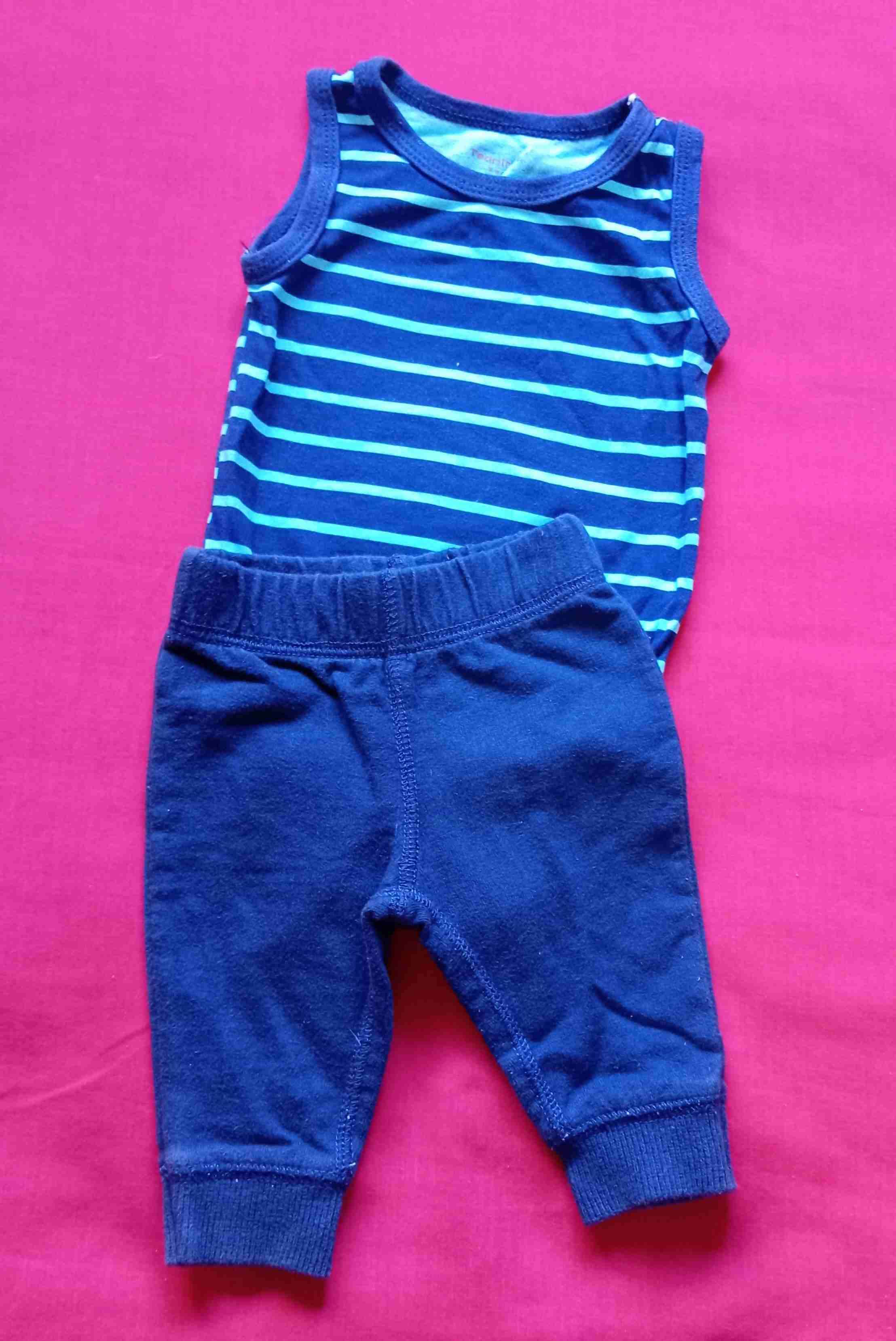 Ropa de bebé, primera selección - miniatura 2