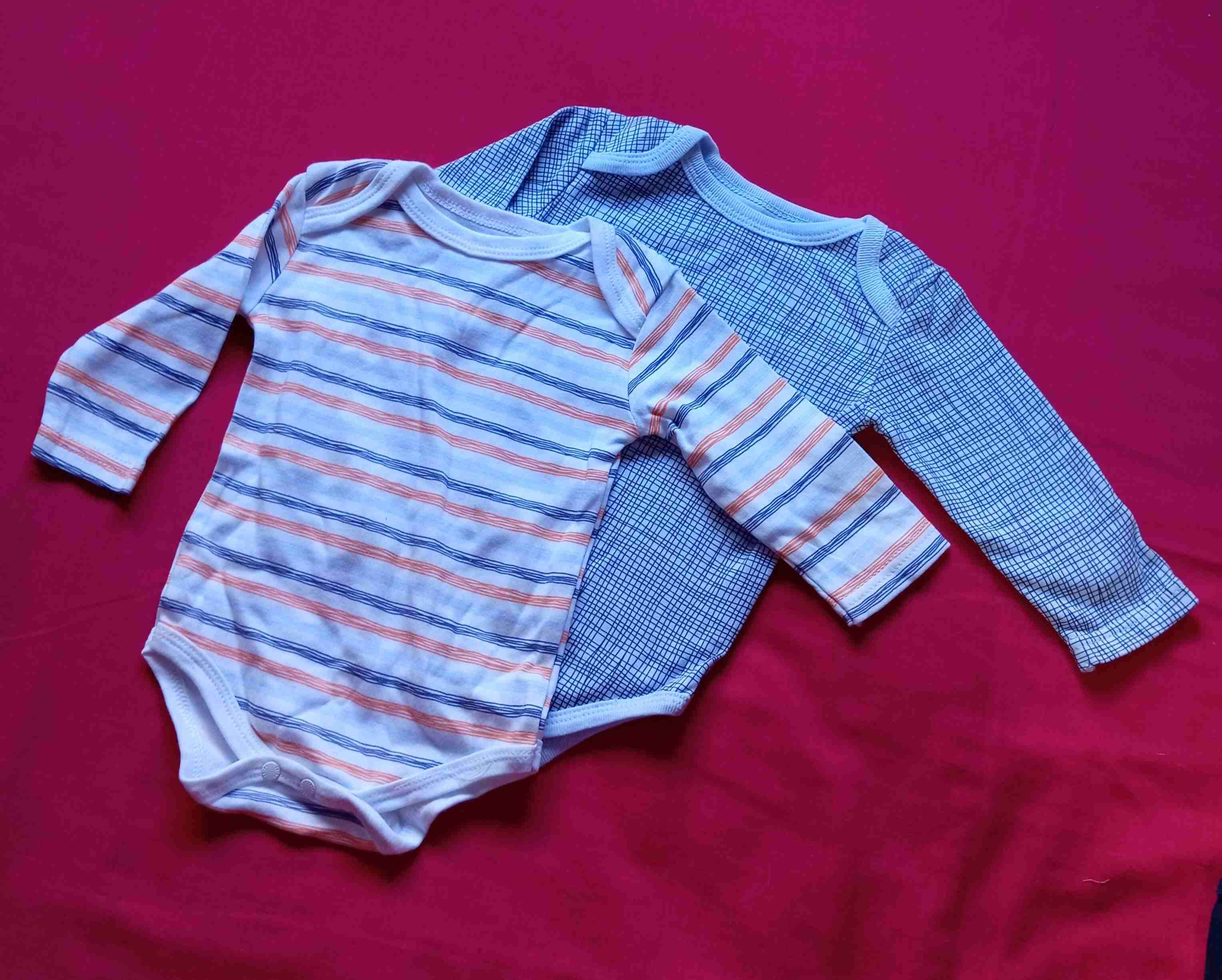 Ropa de bebé, primera selección - miniatura 3