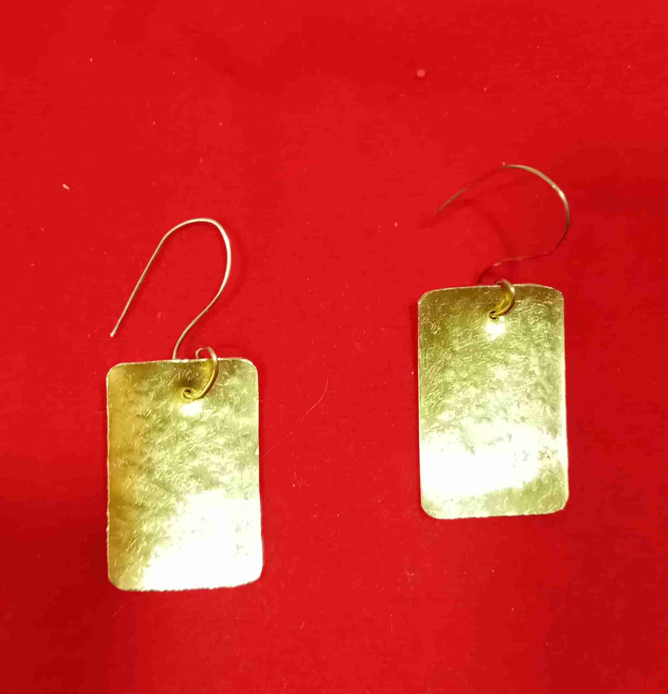 Conjunto colgante y aros dorados - miniatura 5